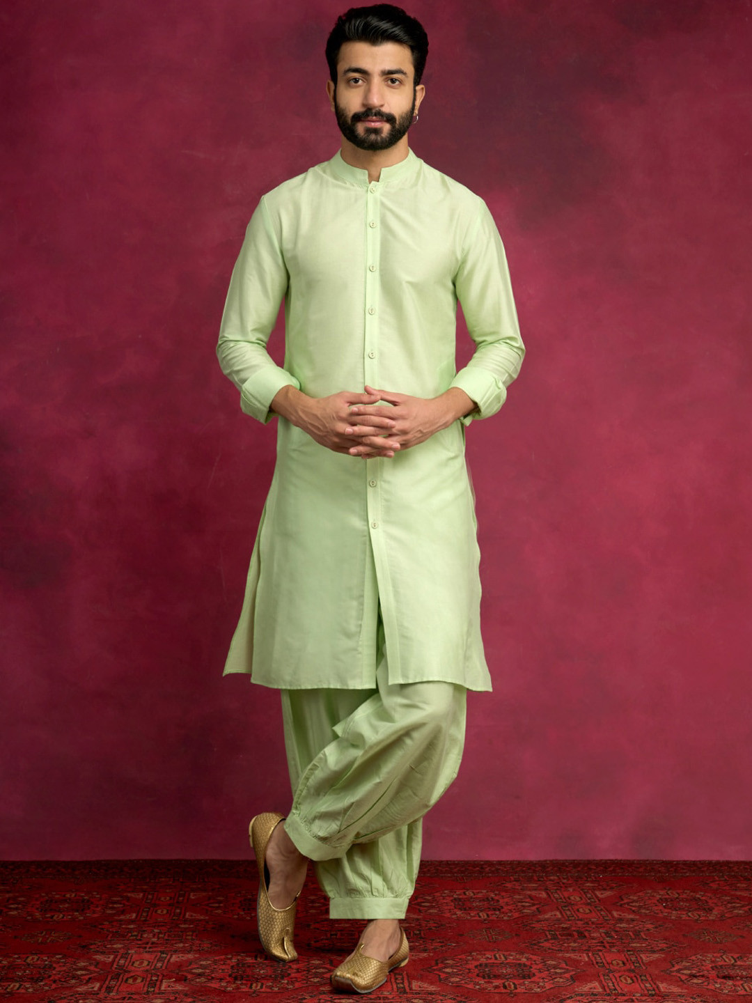 

Abhishti Thread Work Cotton Mandarin Collar Roll-Up Sleeves Layered A-Line Kurta, Green