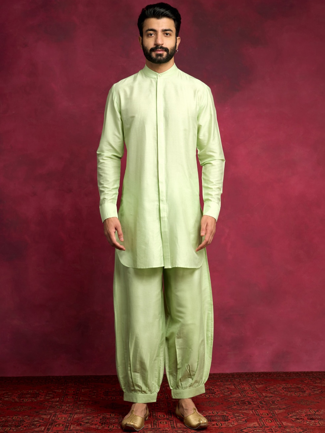 

Abhishti Band Collar Long Sleeves Cotton A-Line Kurta, Green