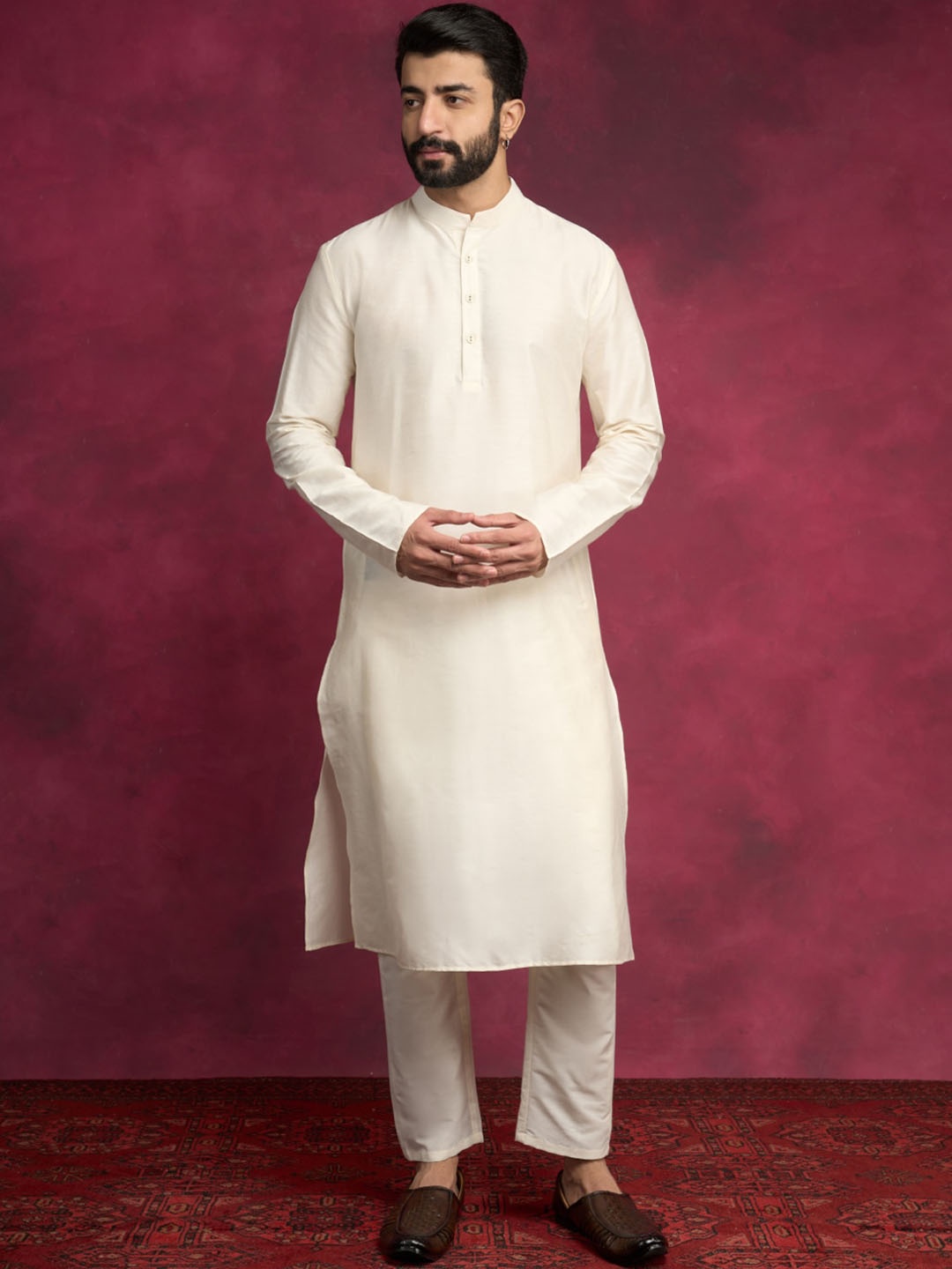 

Abhishti Mandarin Collar Long Sleeves Straight Kurta with Trousers, Cream