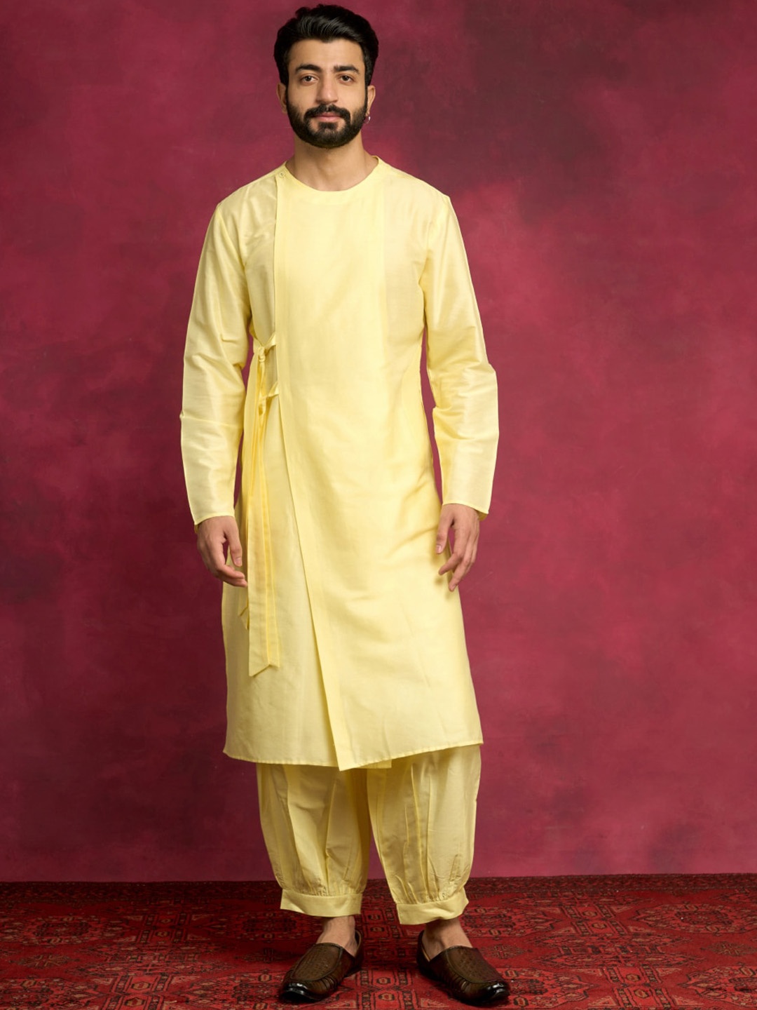 

Abhishti Zari Cotton Round Neck Long Sleeves A-Line Kurta, Yellow