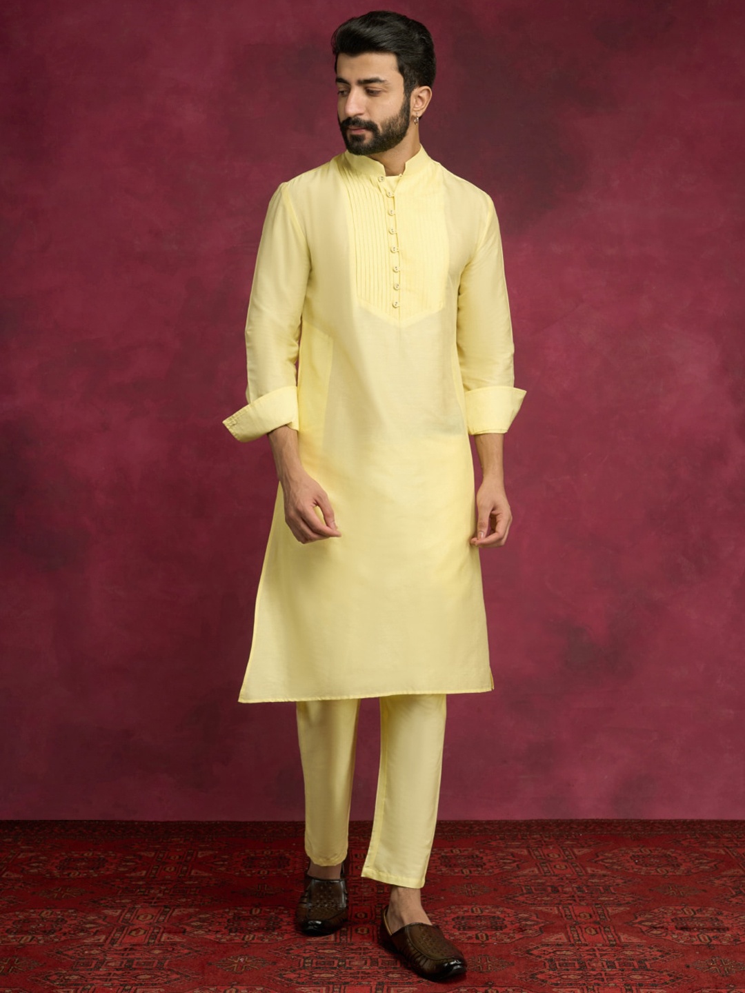 

Abhishti Mandarin Collar Long Sleeves Cotton Straight Kurta, Yellow
