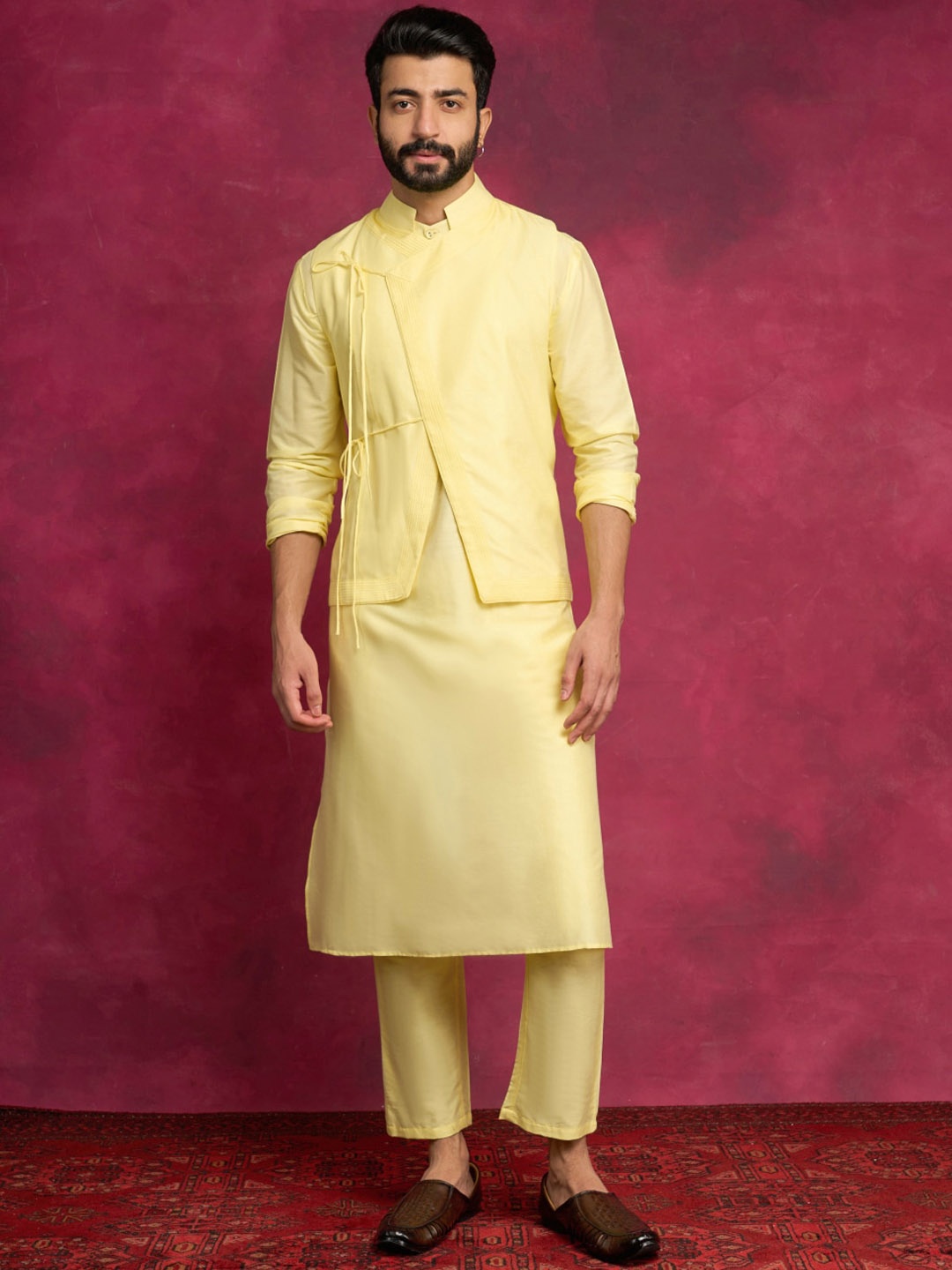 

Abhishti Zari Cotton Mandarin Collar Kurta With Jacket, Yellow