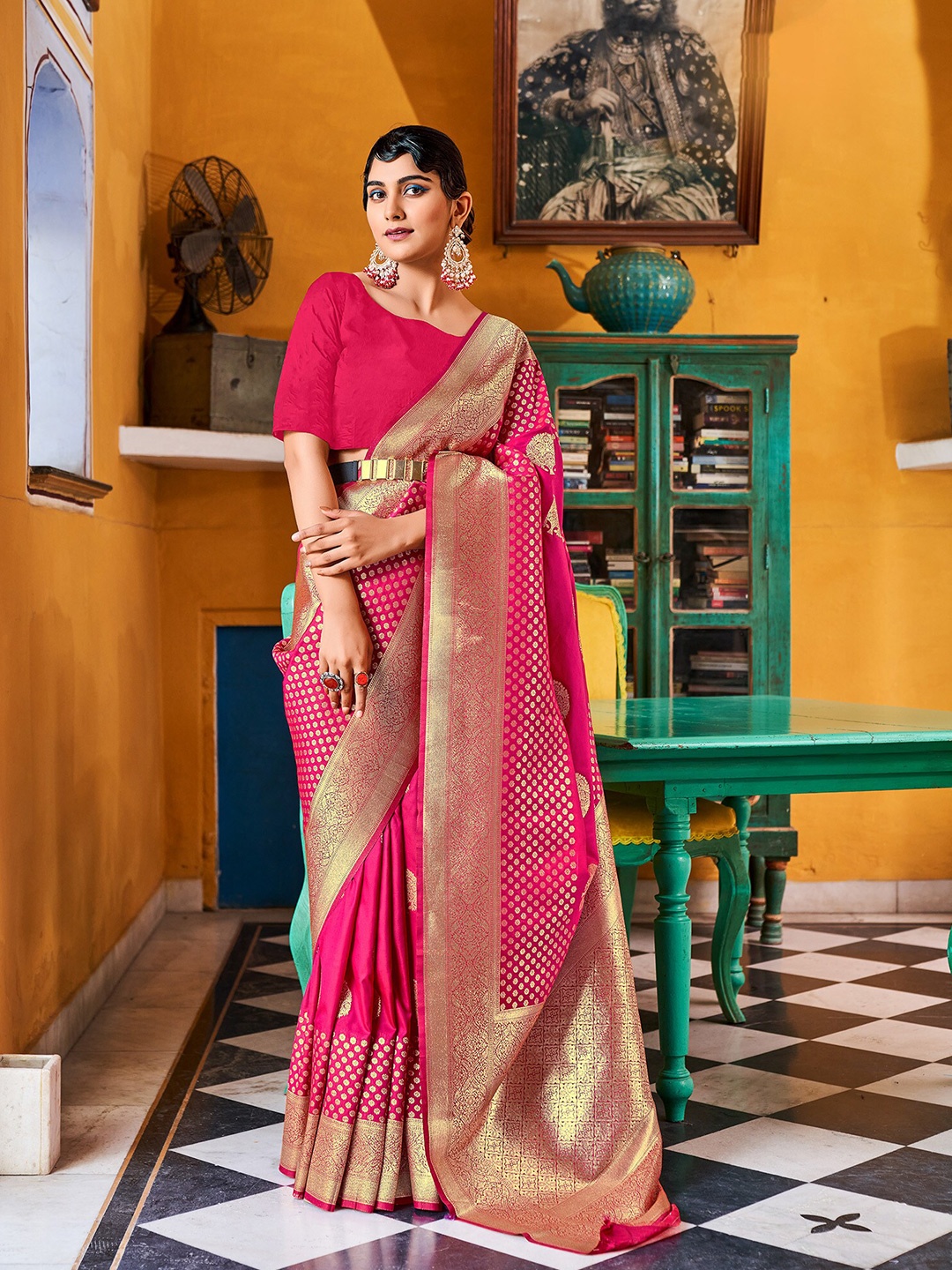 

elora Ethnic Motifs Woven Design Zari Banarasi Saree, Pink