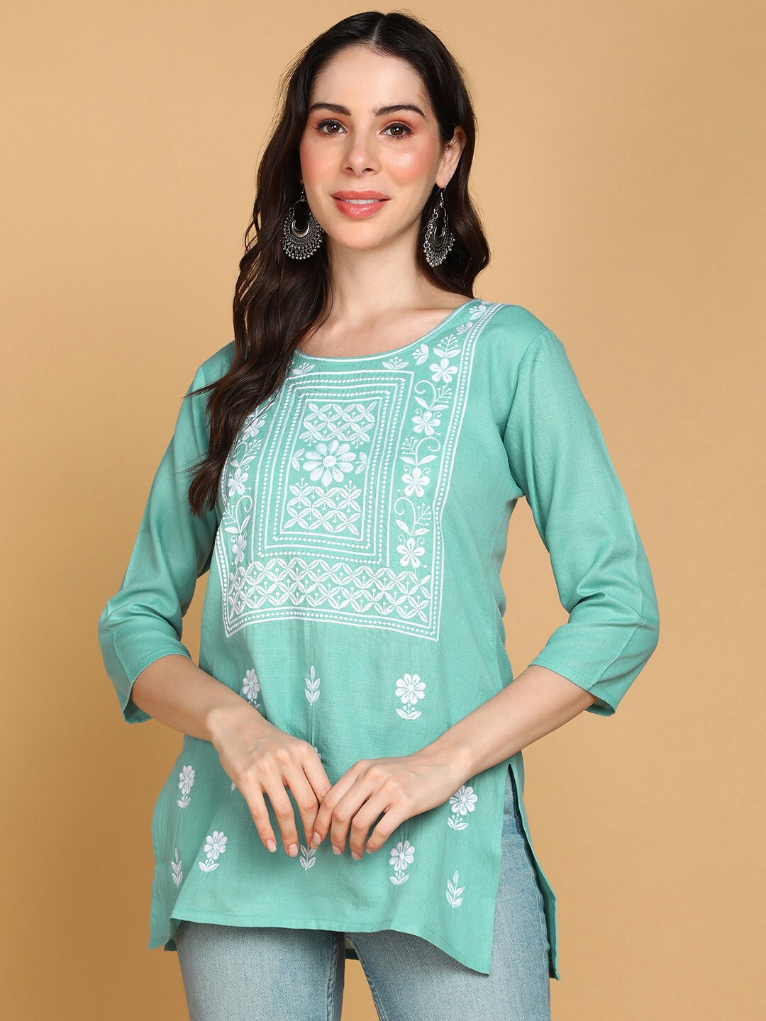

TOP N THREAD Floral Embroidered Chikankari Straight Kurti, Turquoise blue