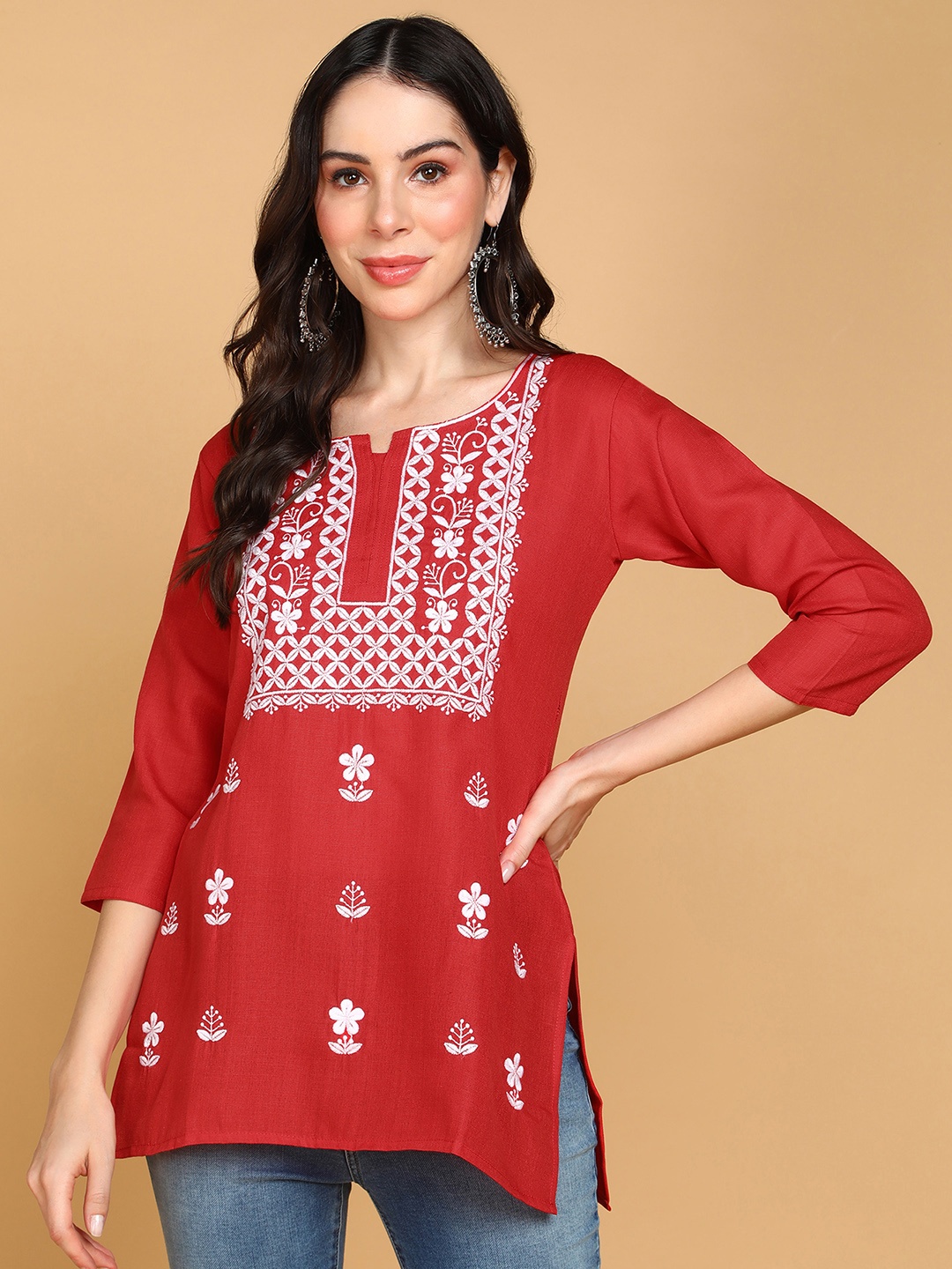 

TOP N THREAD Floral Embroidered Chikankari Chikankari Kurti, Red