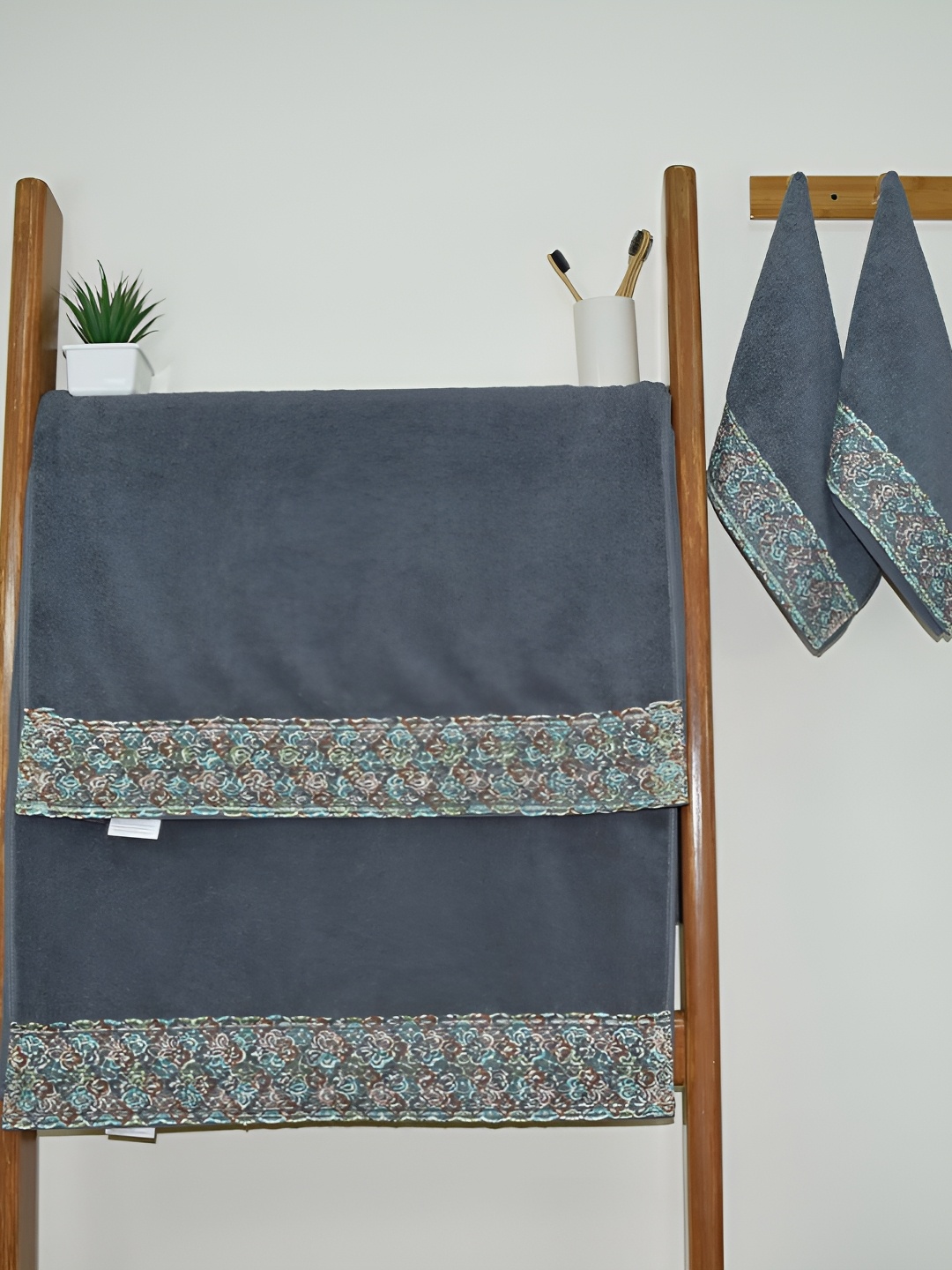 RANGOLI Pure Cotton Bath Towel Set, Grey