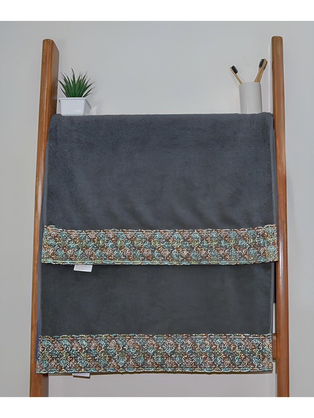 

RANGOLI Grey & Blue 2 Pieces Double Ply Terry Cotton 550 GSM Bath Towel