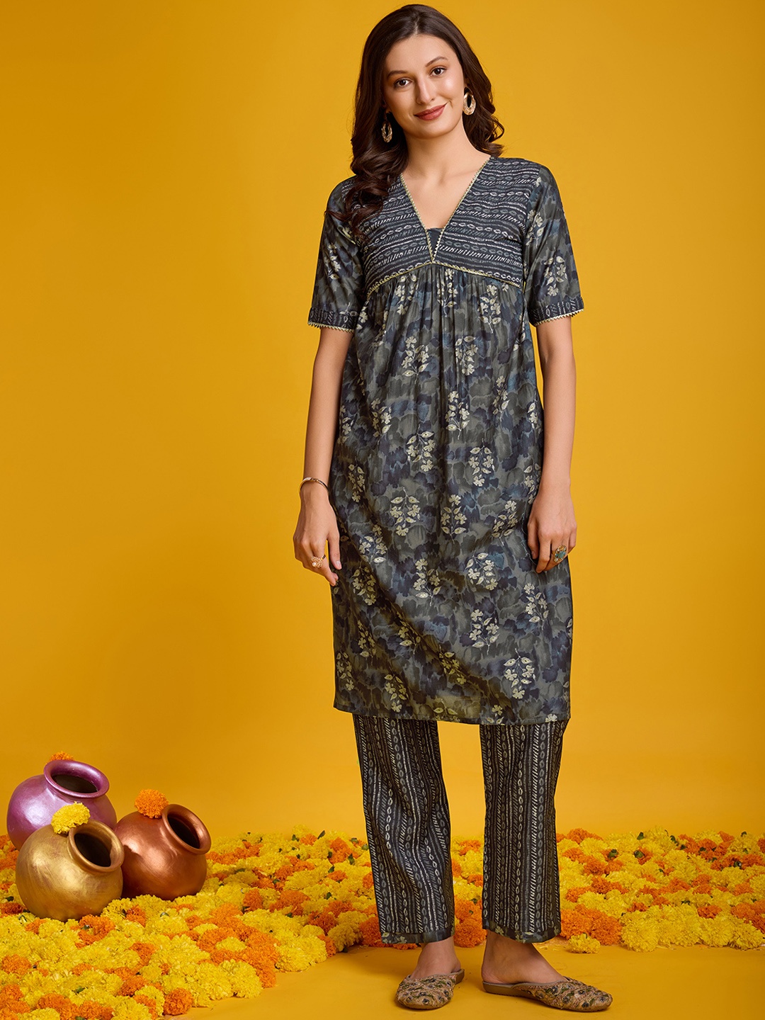 

KALINI Floral Printed V-Neck Gotta Patti Short Sleeves Silk Kurta, Grey