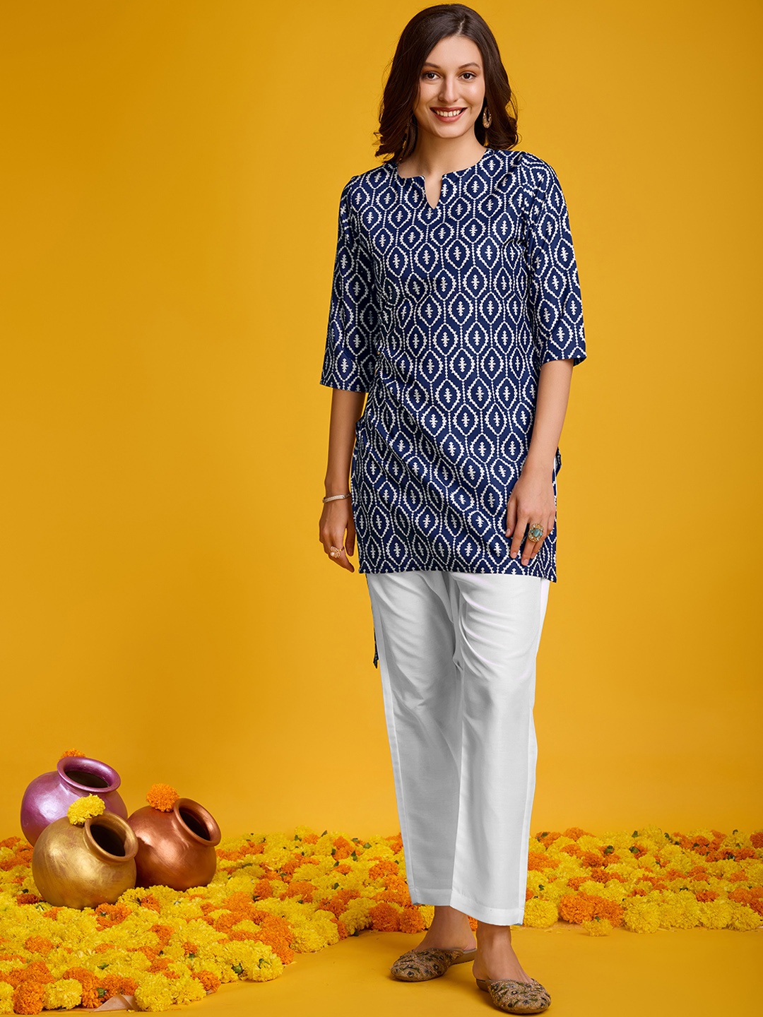 

KALINI Geometric Printed Natch Neck Flared Sleeves Thread Work Crepe A-Line Kurta, Navy blue