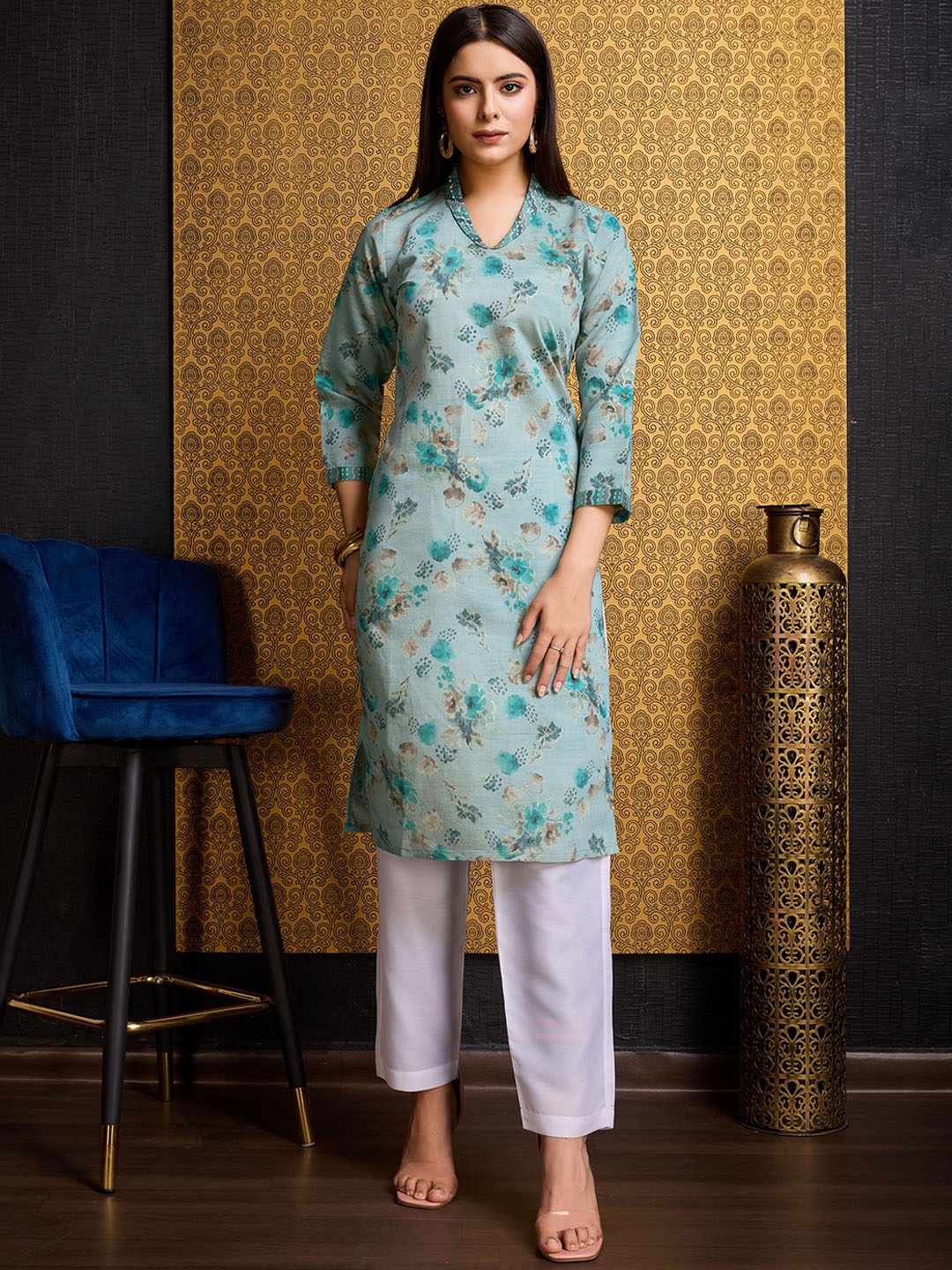 

KALINI Floral Printed Flared Sleeves A-Line Kurta, Blue