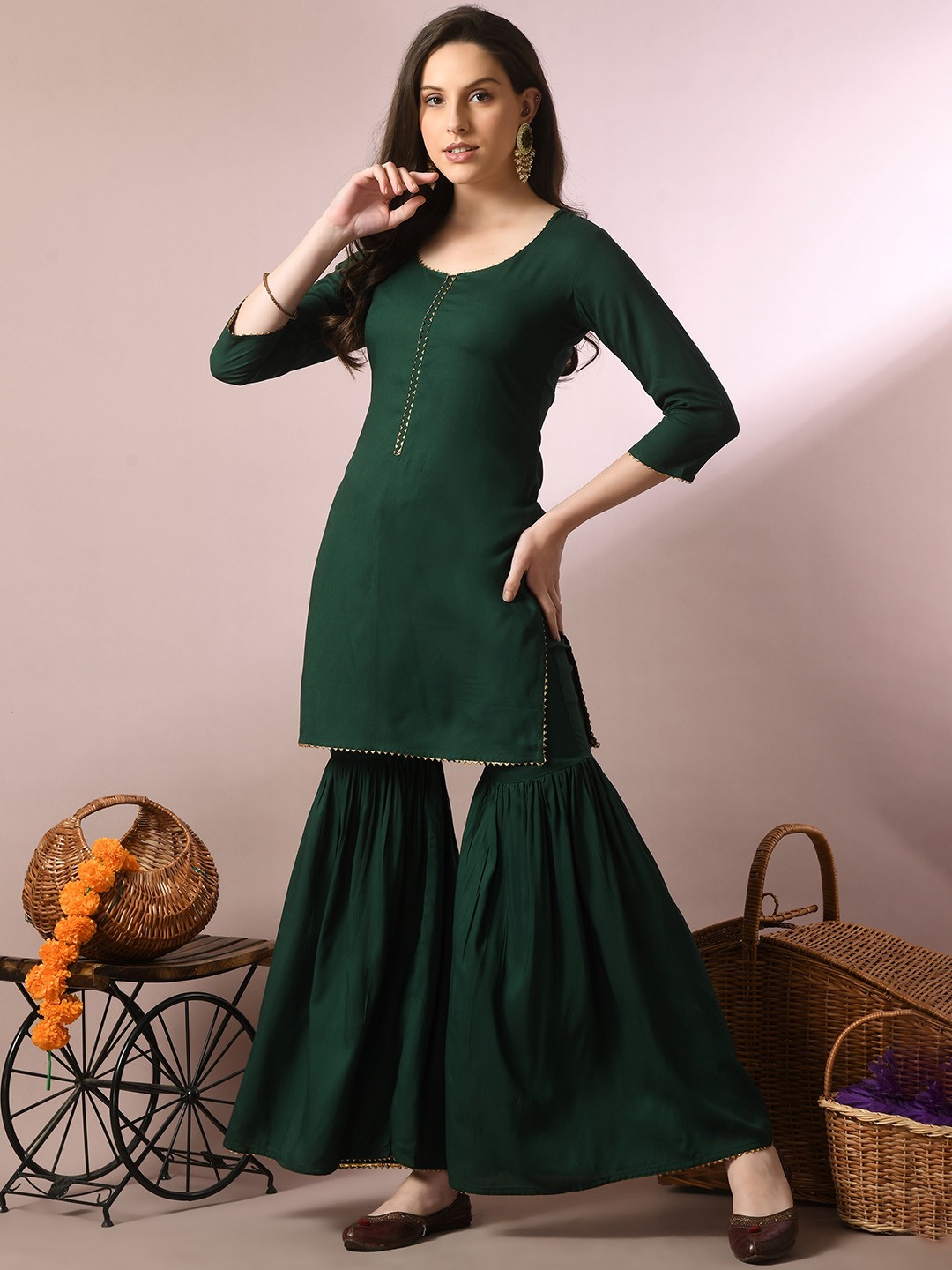 

ANNSH APPAREL Round Neck Regular Gotta Patti Straight Kurta with Sharara, Green