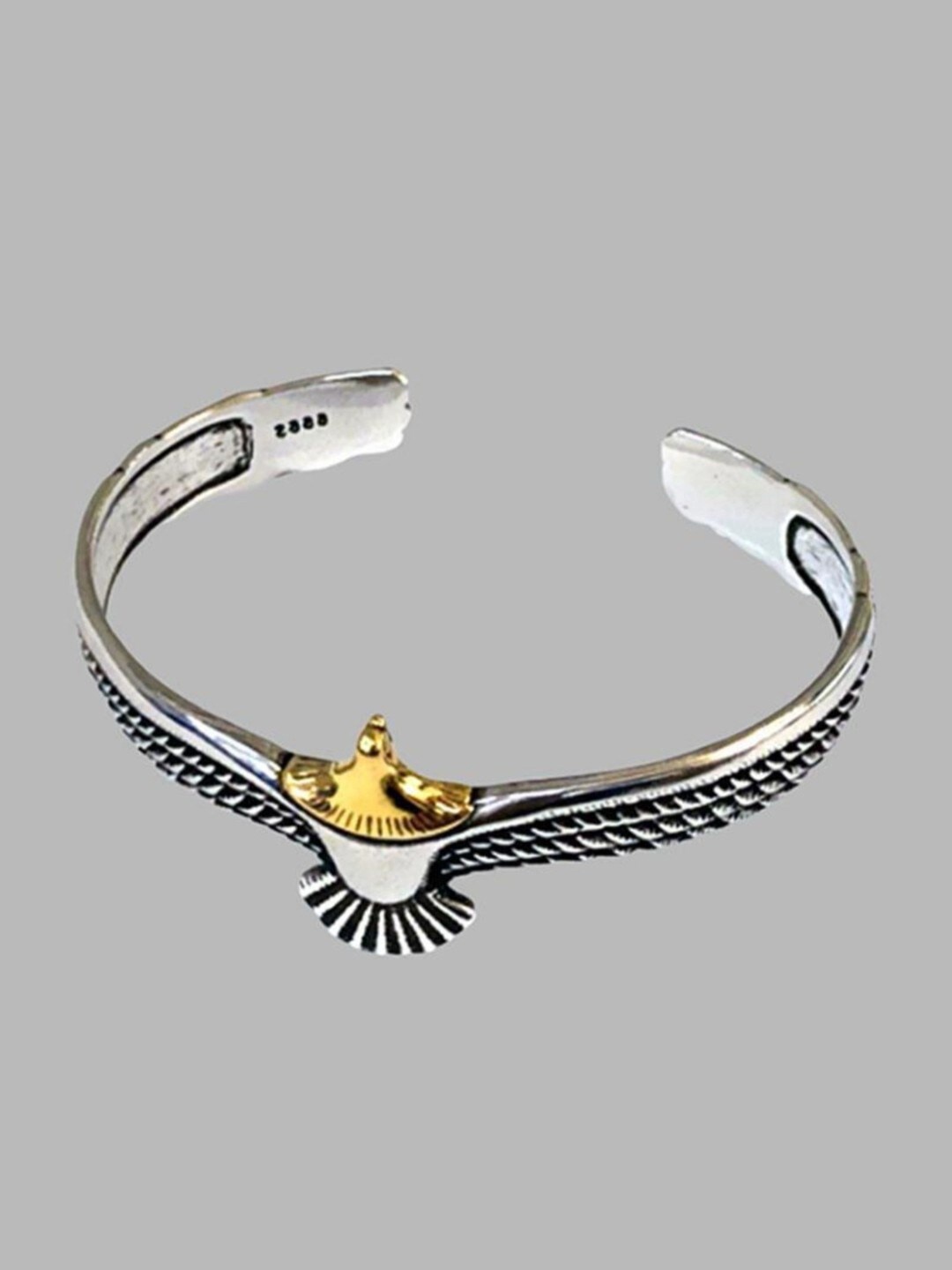 

SALTY Men Stainless Steel Cuff Bracelet, Gold