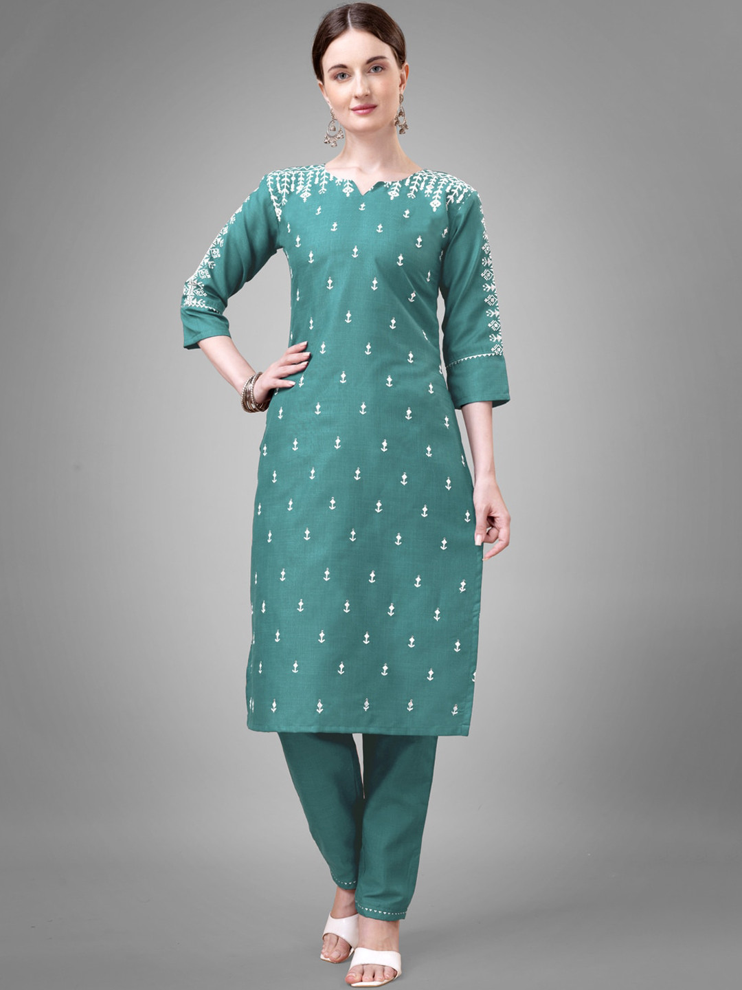 

ARADHNA Ethnic Motifs Embroidered Round Neck Thread Work Straight Kurti with Churidar, Teal
