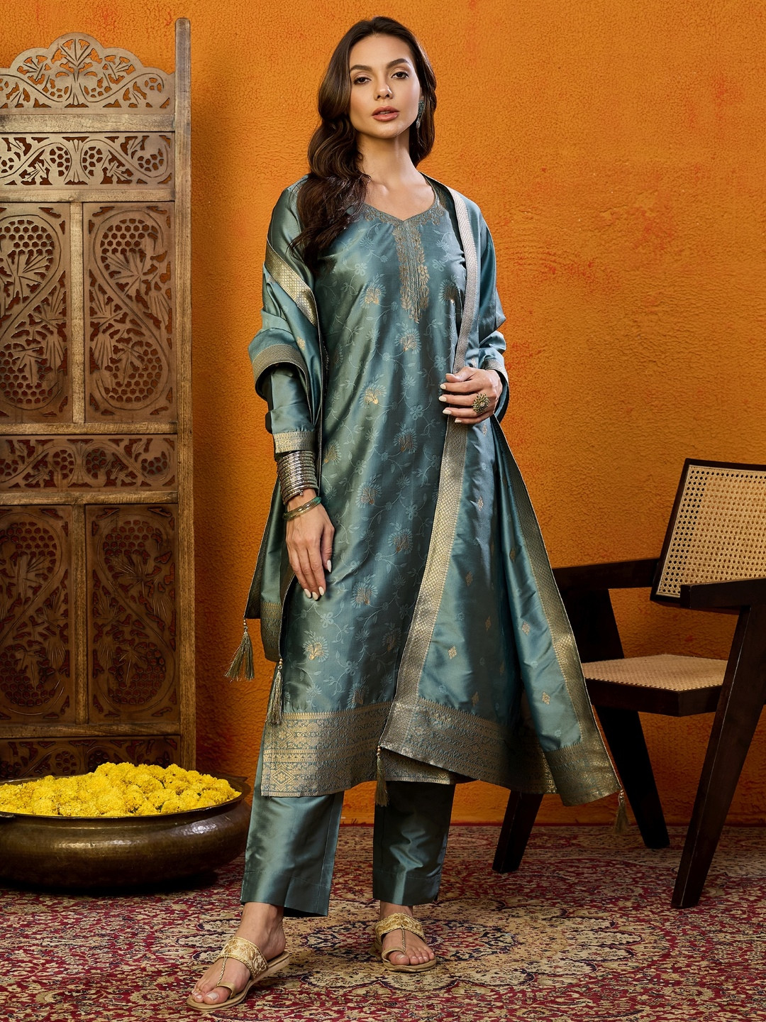 

AHIKA Ethnic Motifs Regular Kurta With Trousers & Dupatta, Teal
