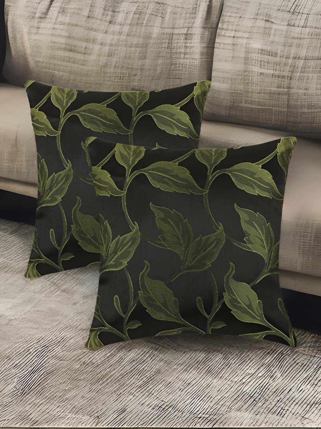 

First Row Green 2 Pieces Floral Square Cotton Cushion Covers