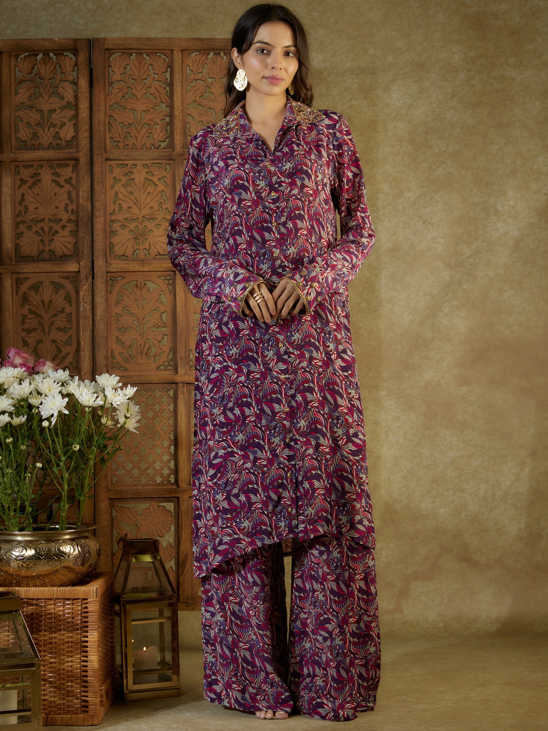 

Mehak Murpana Floral Embroidered Shirt Collar Sequinned Crepe Kurta & Pant, Purple