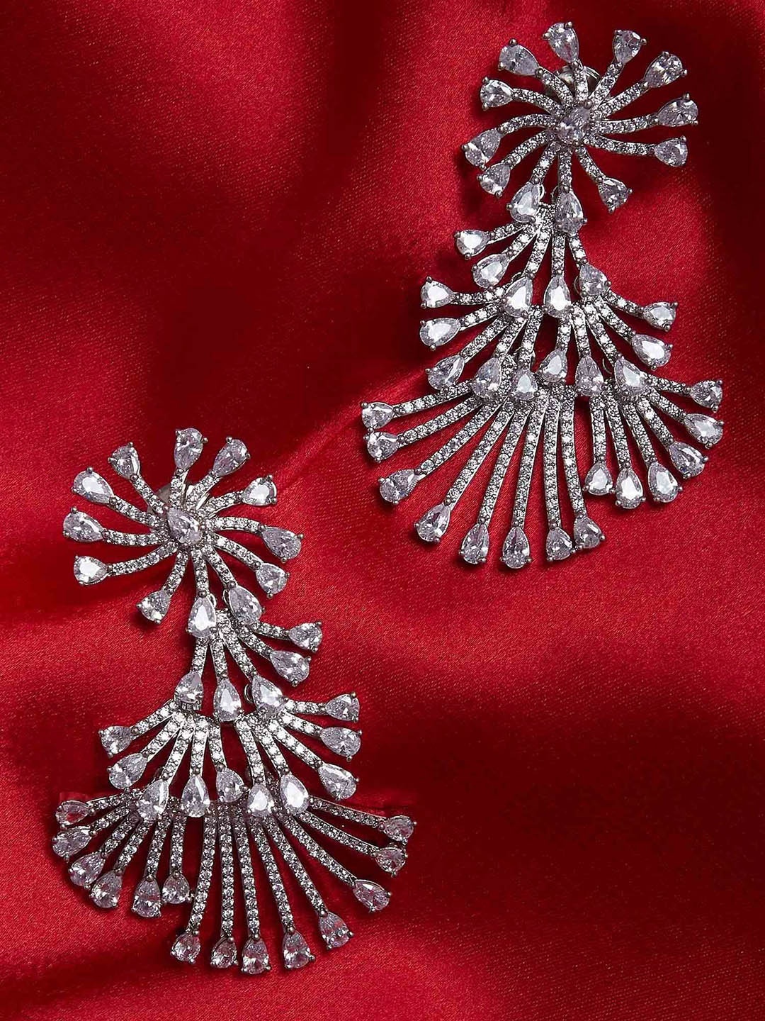 

AURAA TRENDS Rhodium-Plated Zircon-Studded Contemporary Drop Earrings, White
