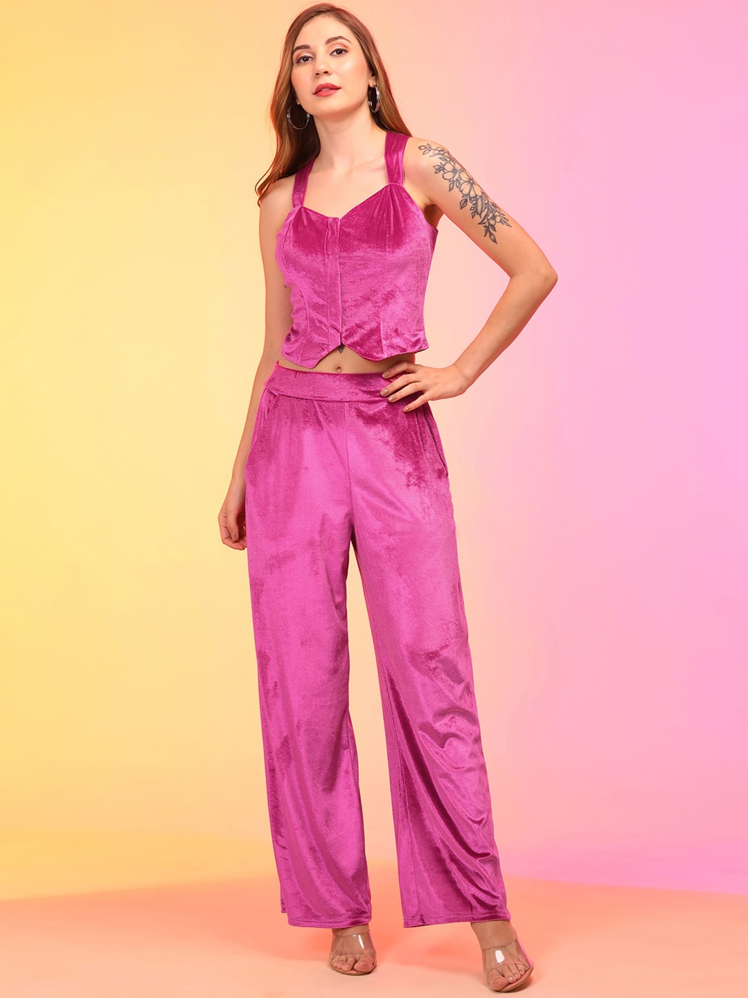 

Globus Velvet Crop Top With Palazzos, Pink