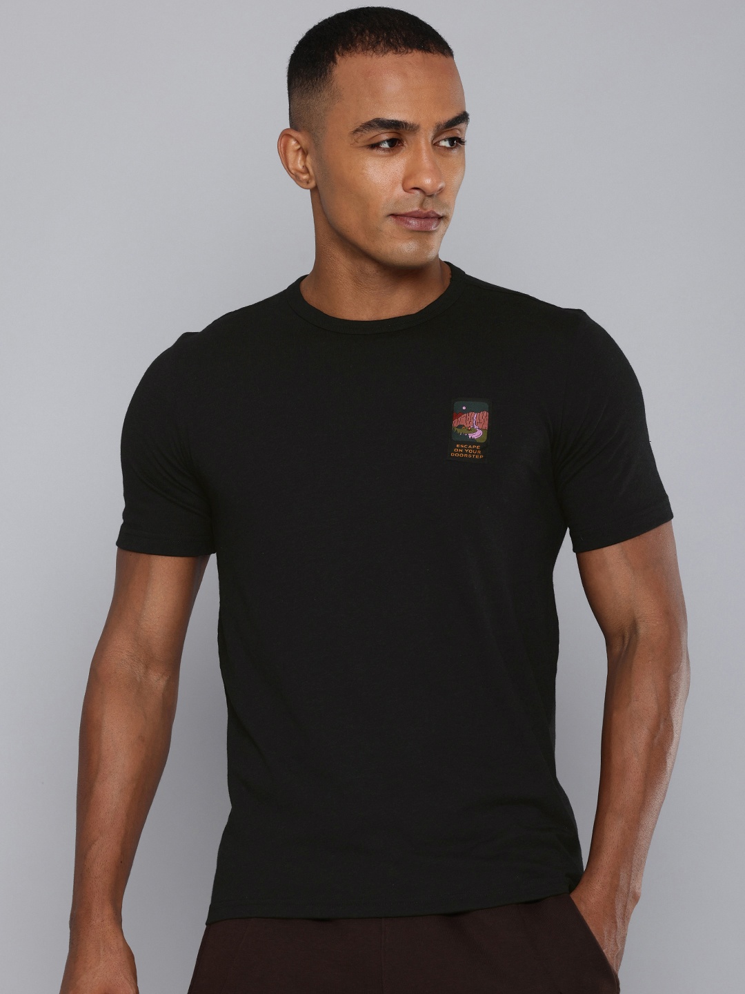 

Quechua By Decathlon Men Black Half Sleeves Cotton T-Shirt