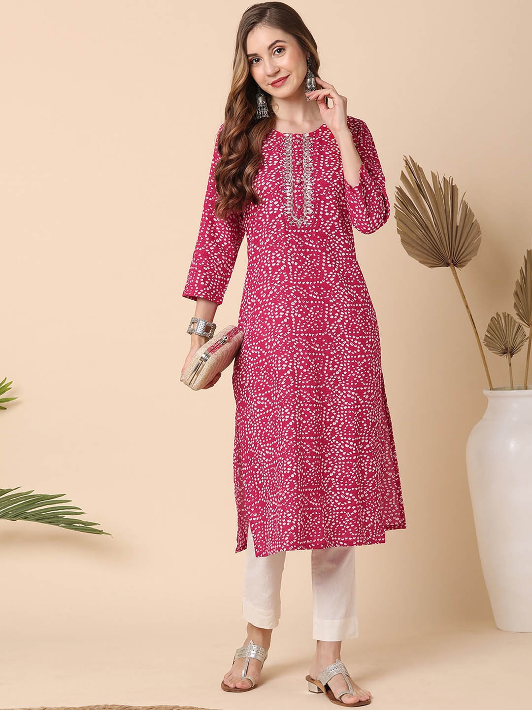 

Globus Bandhani Printed Thread Work Straight Kurta, Pink