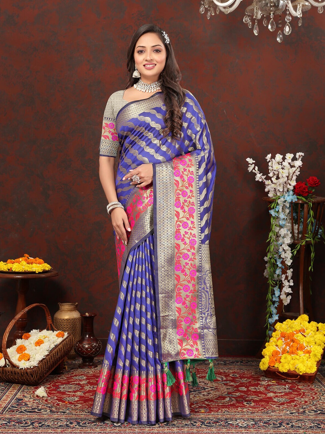 

CATCHY FOREVER Floral Woven Design Zari Banarasi Saree, Blue