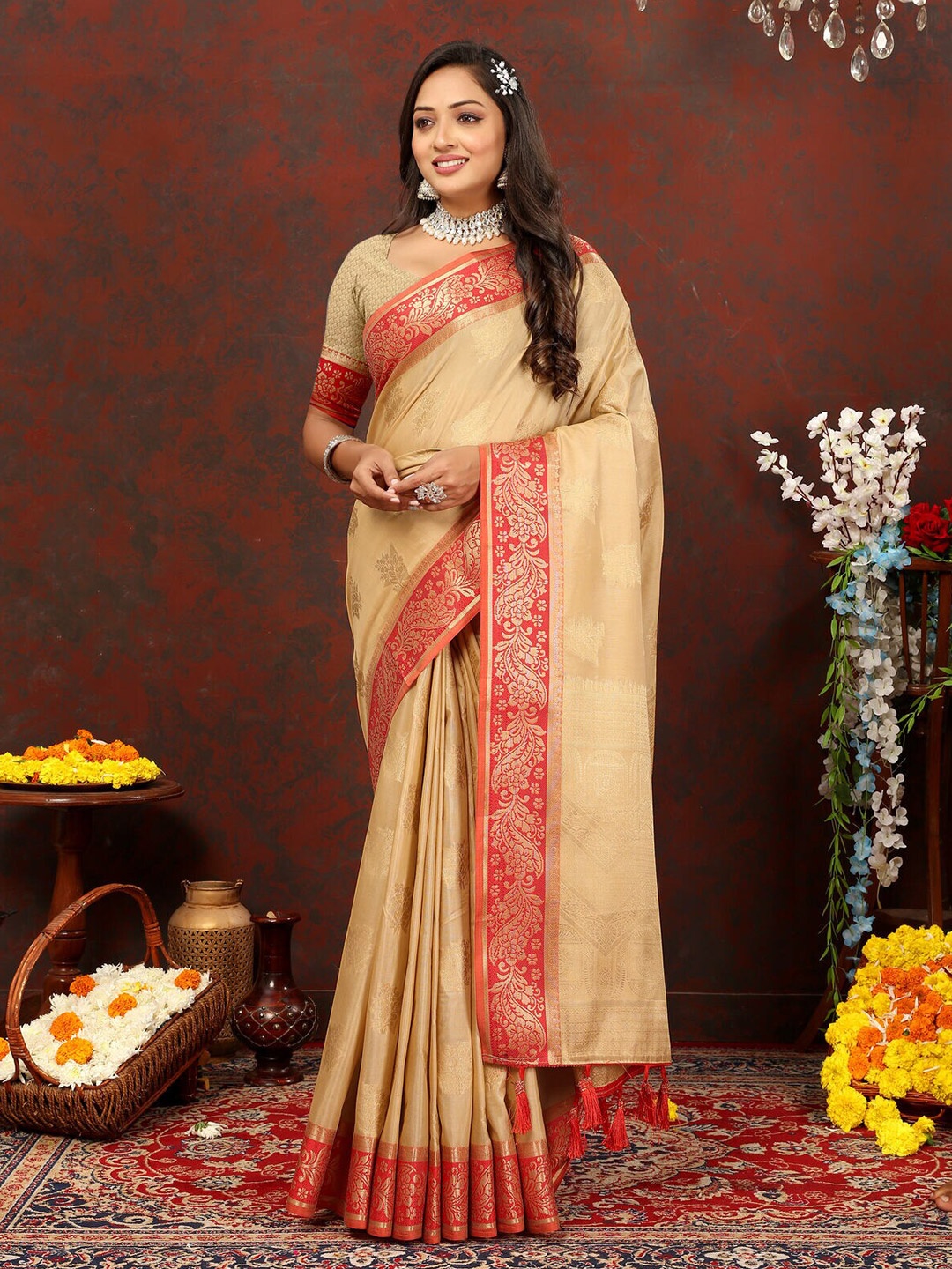 

CATCHY FOREVER Ethnic Woven Design Zari Silk Cotton Banarasi Saree, Cream