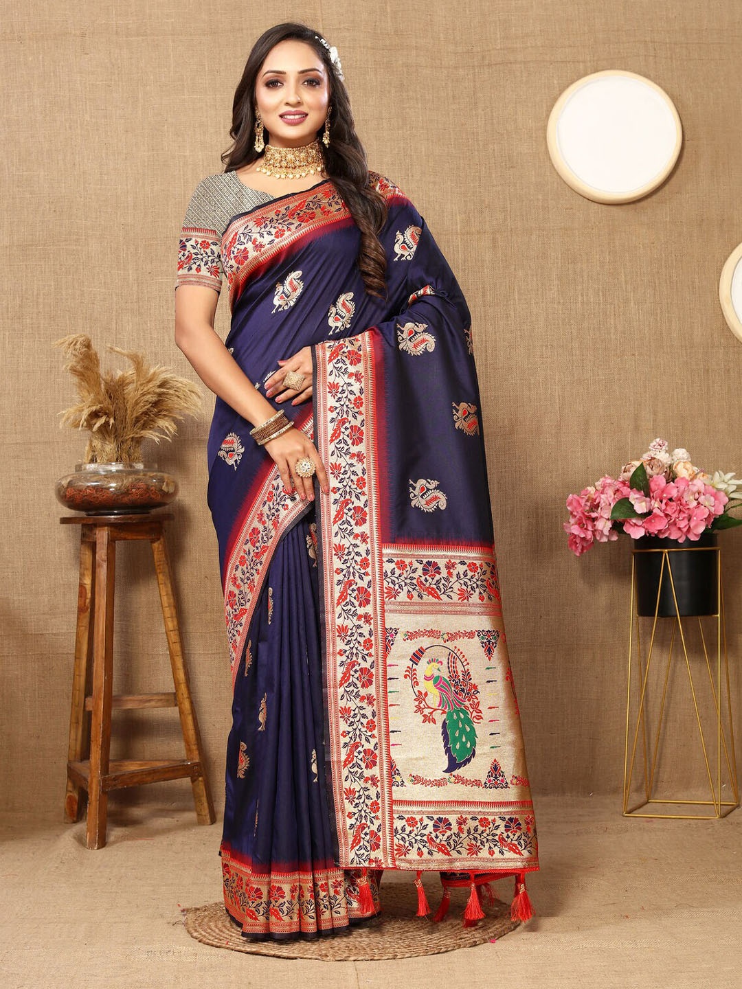 

CATCHY FOREVER Ethnic Motifs Woven Design Zari Paithani Saree, Navy blue