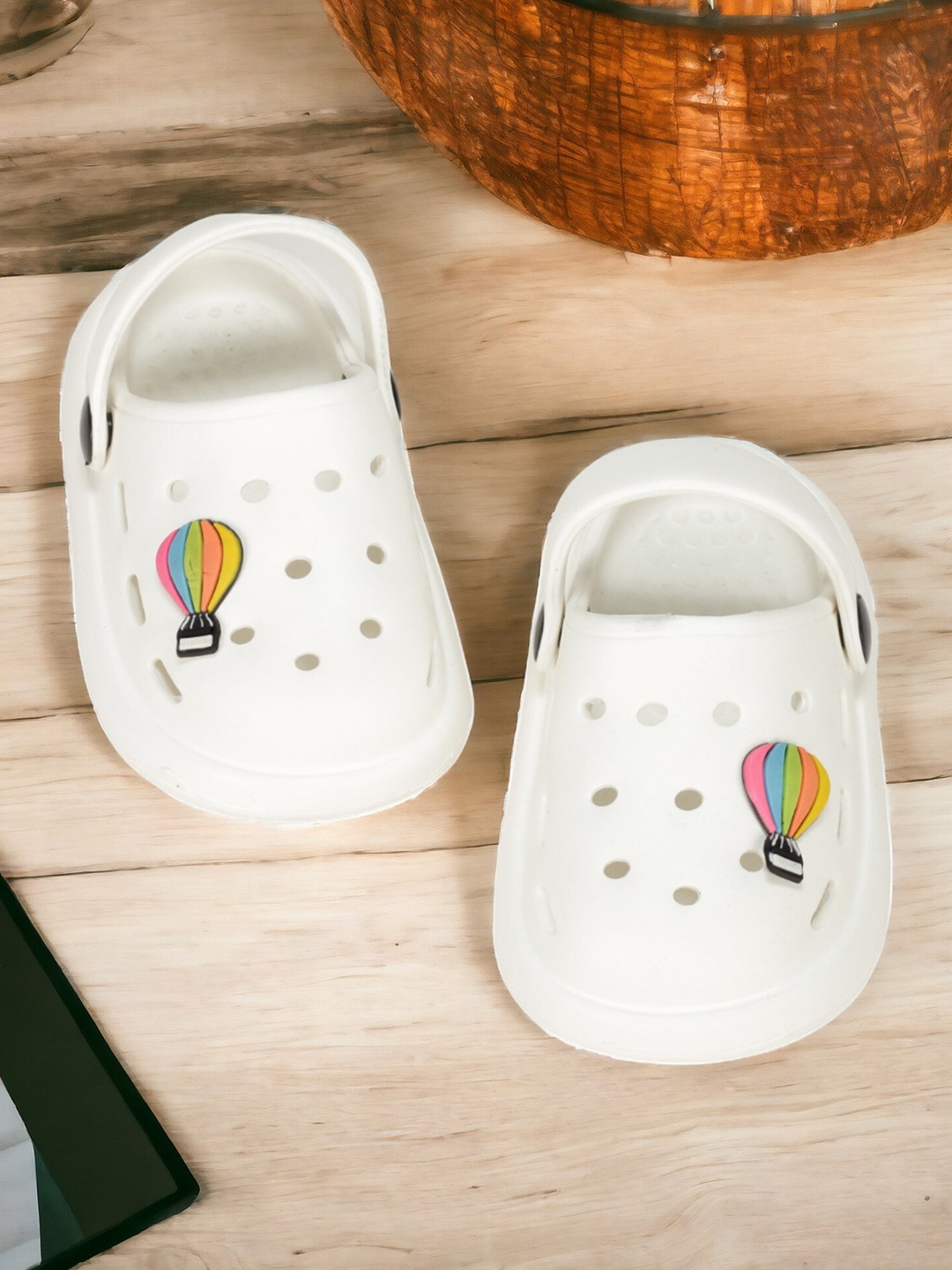 

Lil Lollipop Kids Self Design Rubber Anti-Slip Clogs, White
