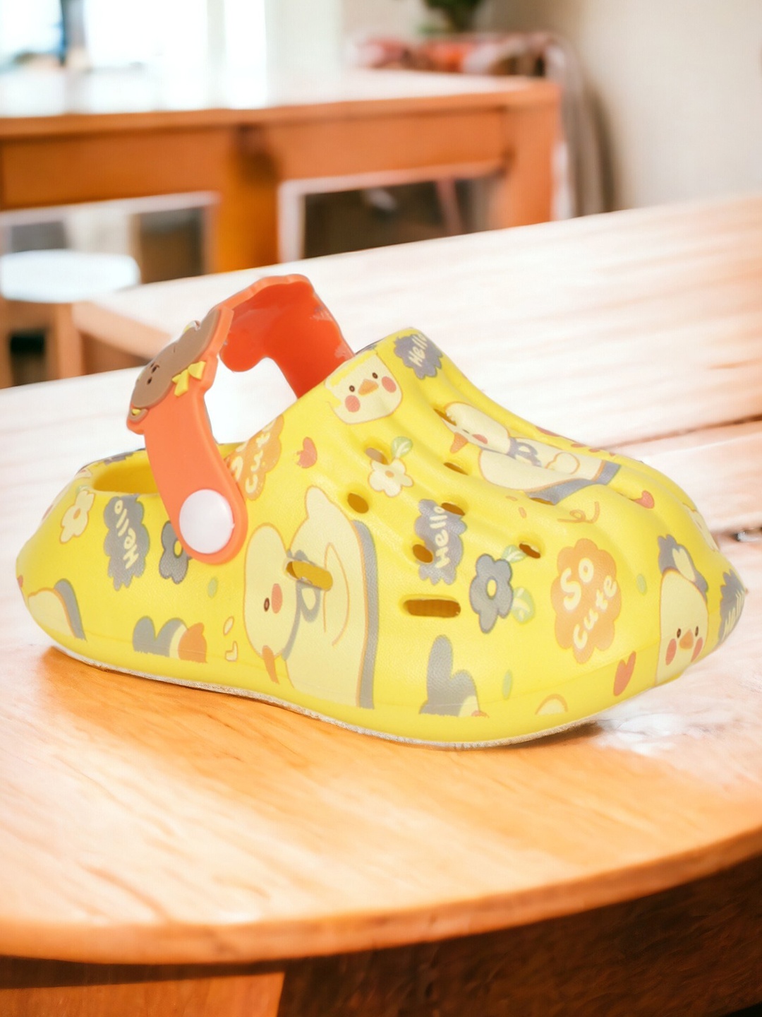 

Lil Lollipop Kids Printed Anti-Slip Clogs, Yellow