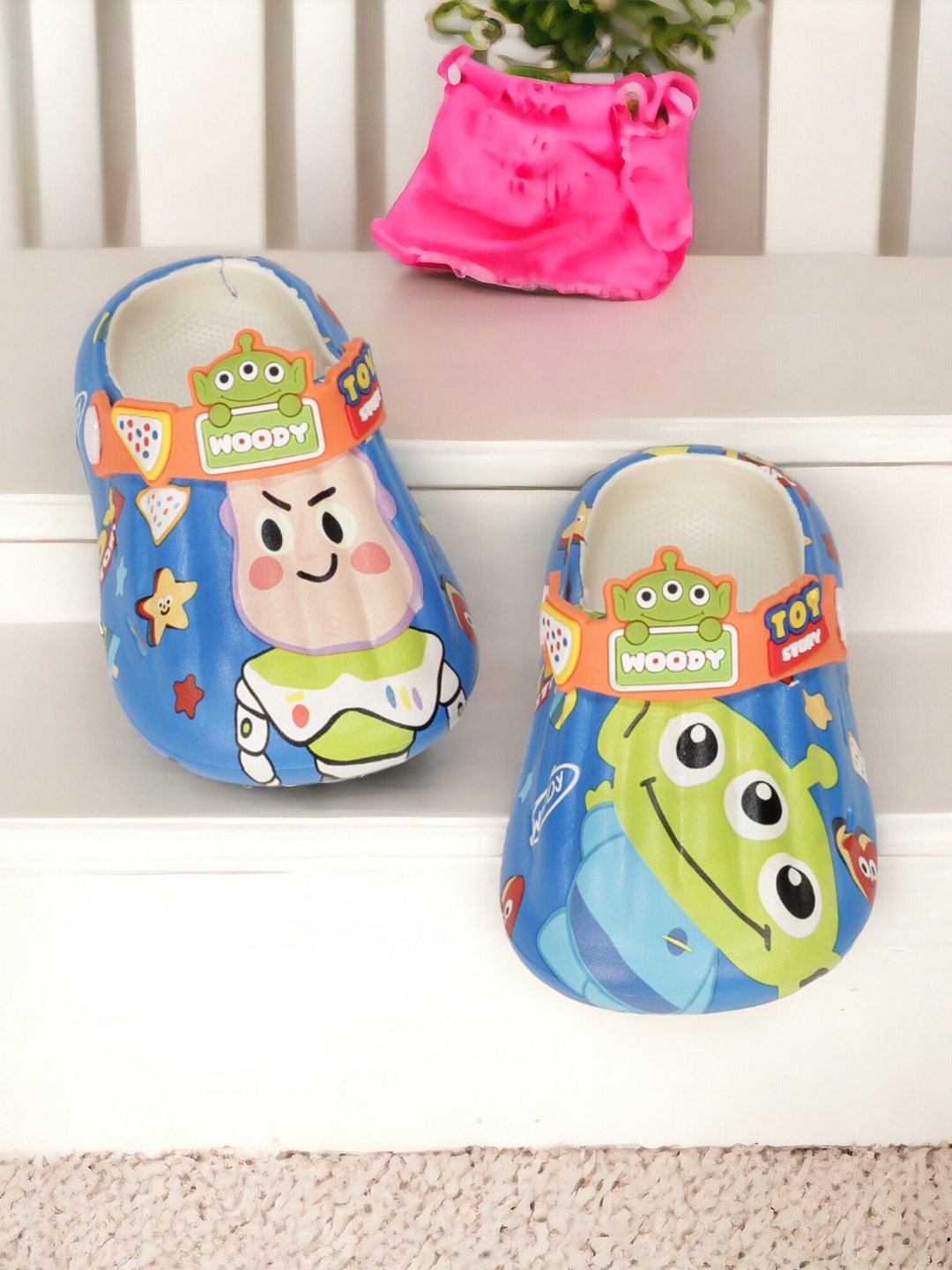 

Lil Lollipop Kids Printed Anti-Slip Clogs, Blue