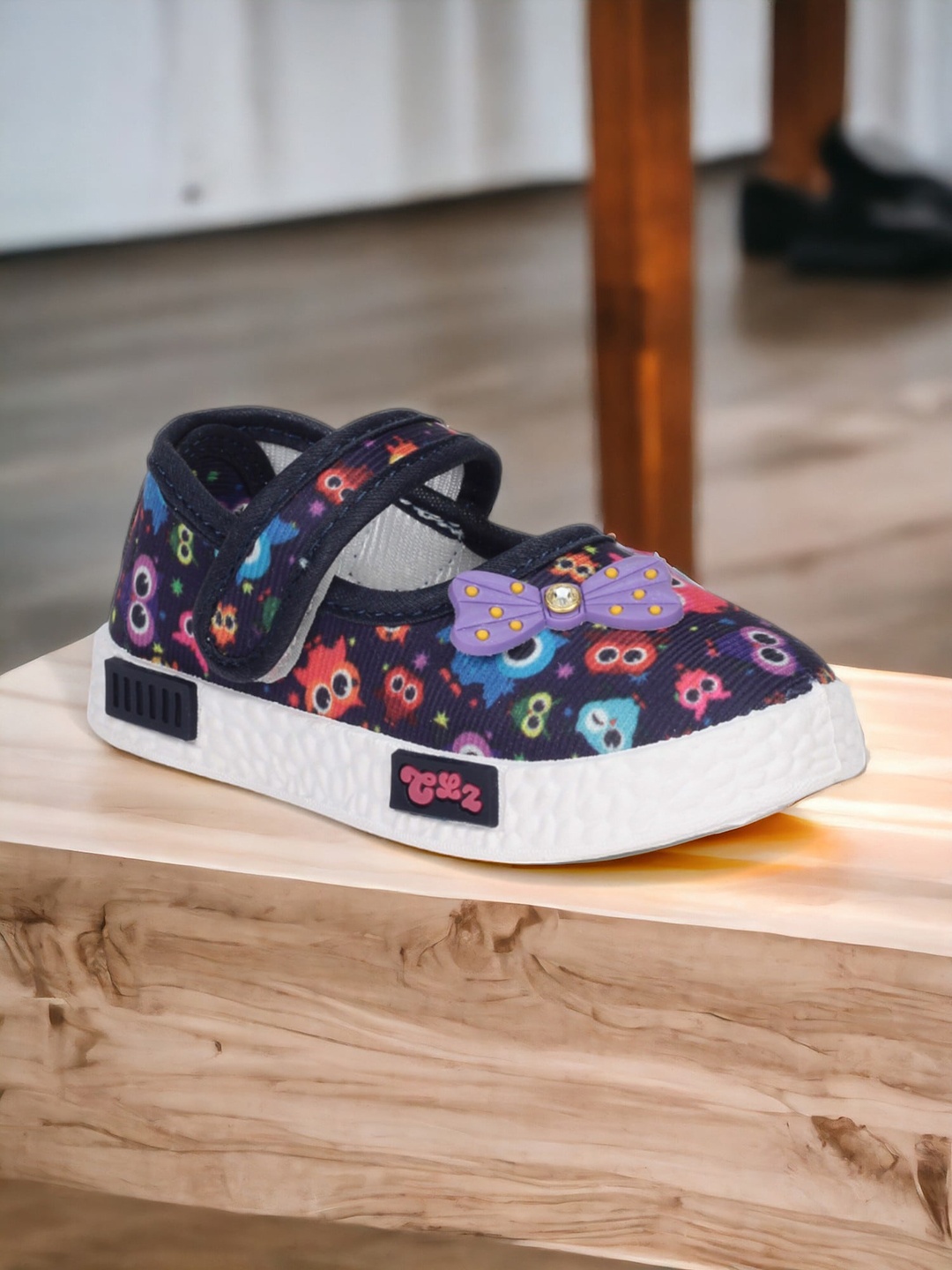 

Lil Lollipop Girls Printed Ballerinas with Bows Flats, Navy blue