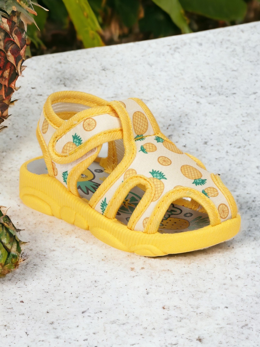 

Lil Lollipop Kids Printed Comfort Sandals, Mustard
