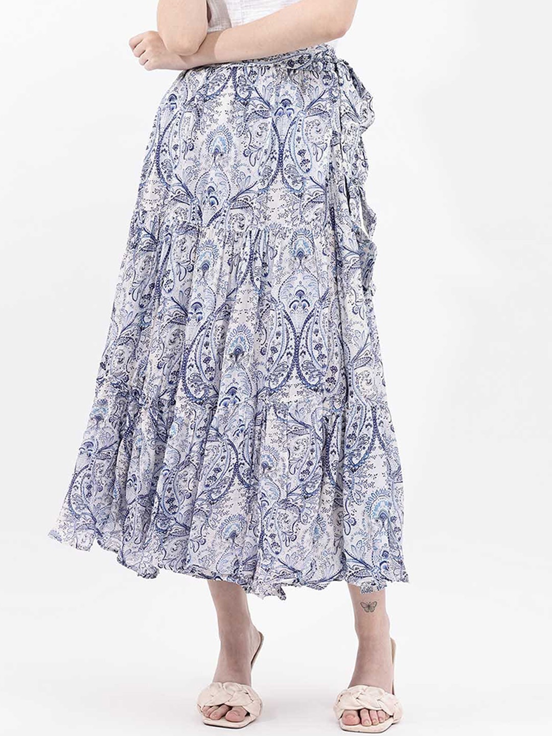 

RAREISM Ethnic Motif Printed Flared Midi Skirt, White