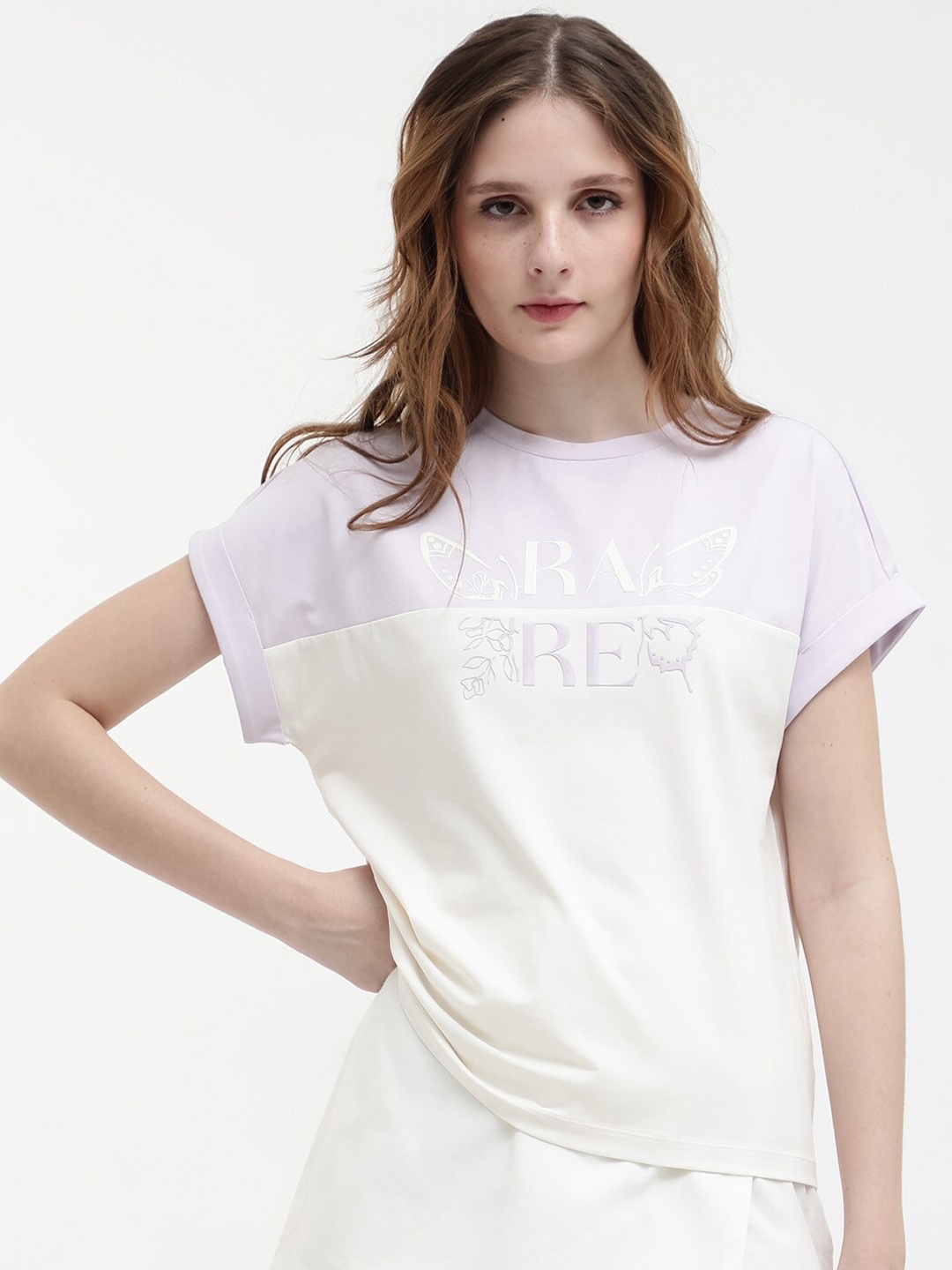 

RAREISM Colourblocked Extended Sleeves Cotton T-shirt, Off white