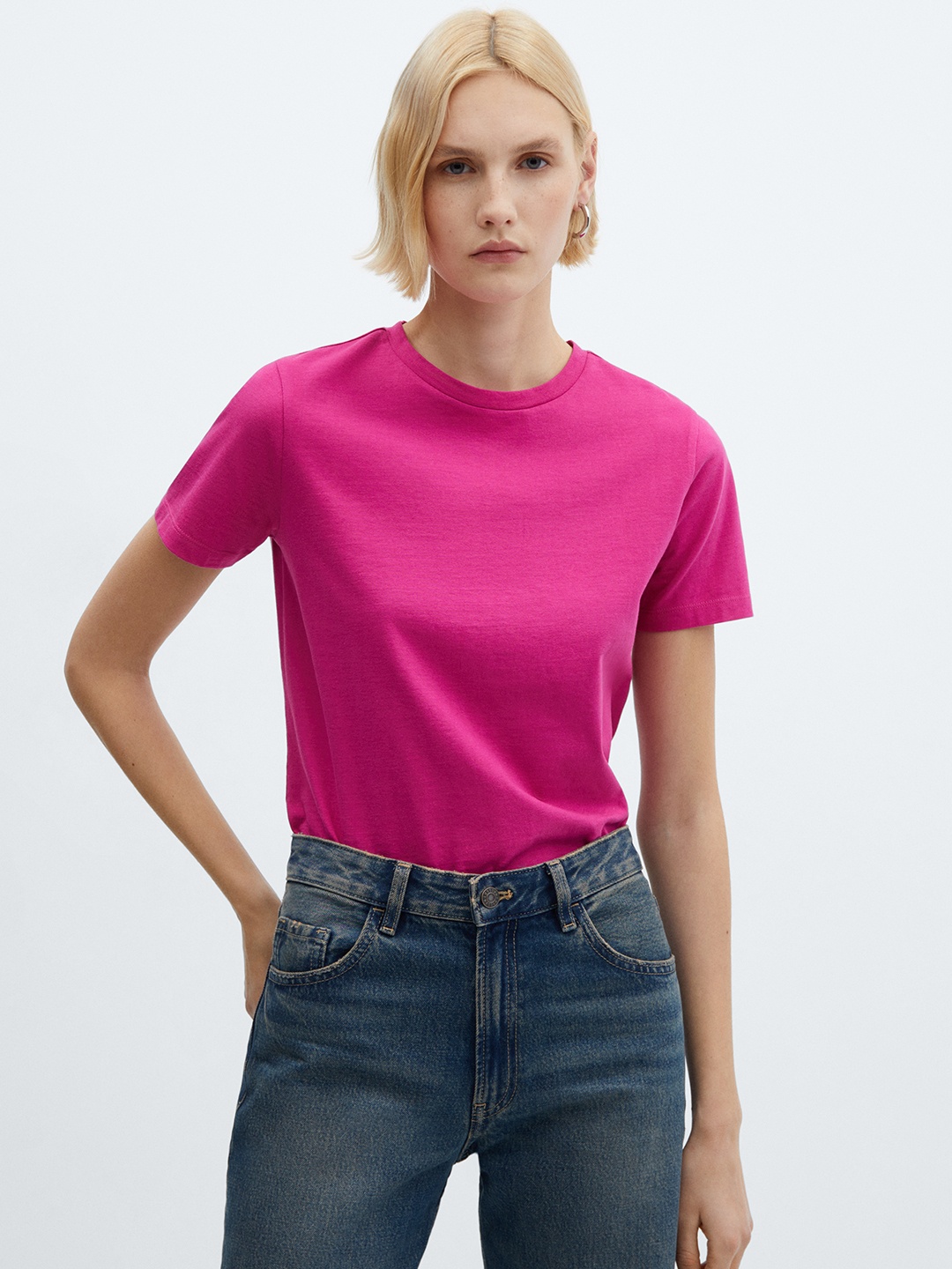 

MANGO Women Solid Pure Cotton T-shirt, Pink