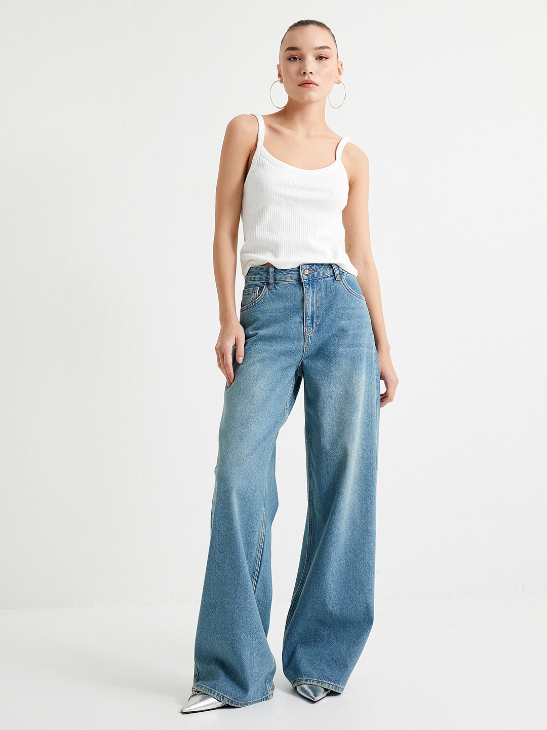 

Koton Shoulder Straps Casual Crop Top, White
