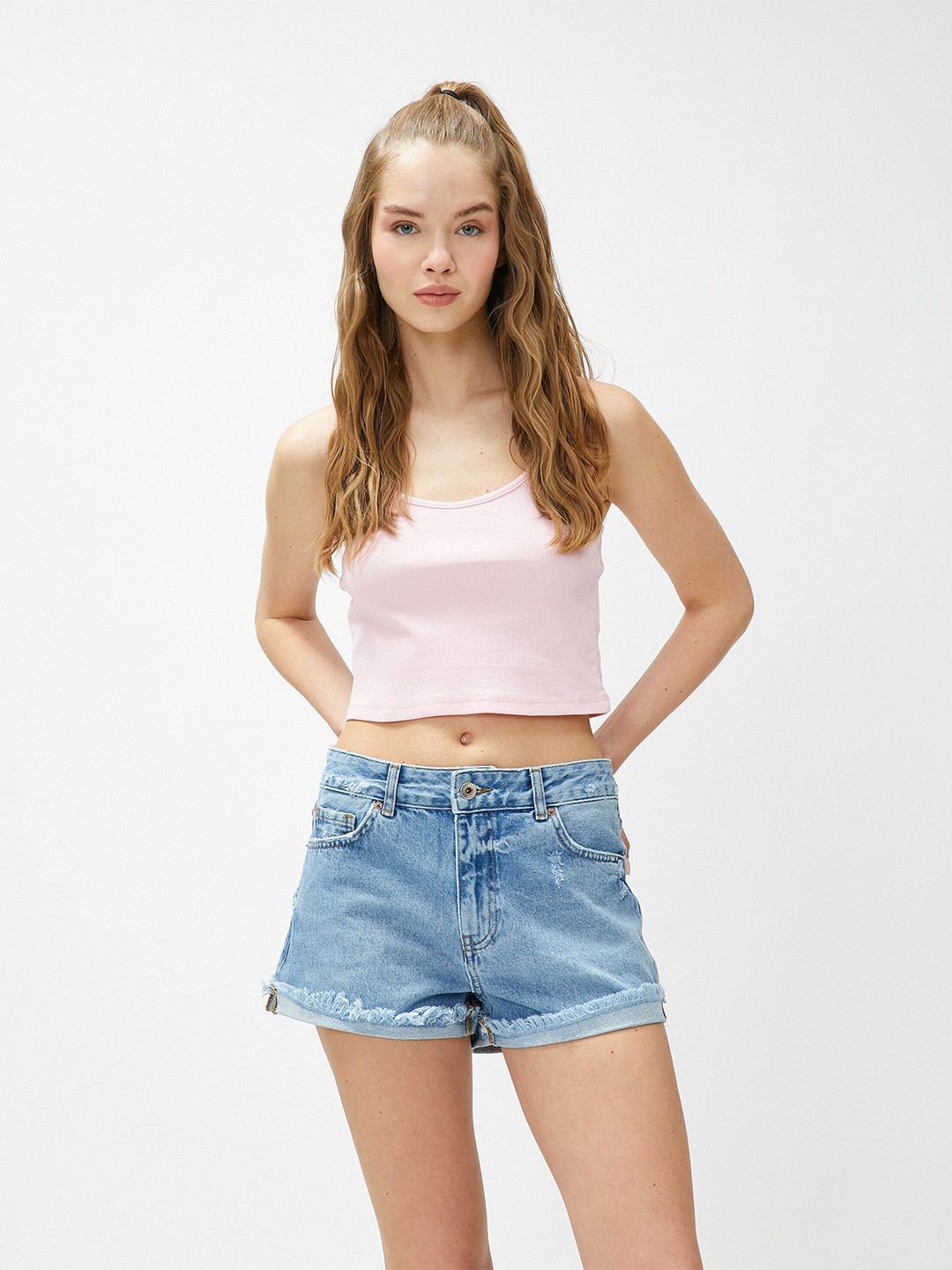 

Koton Shoulder Straps Cotton Crop Top, Pink
