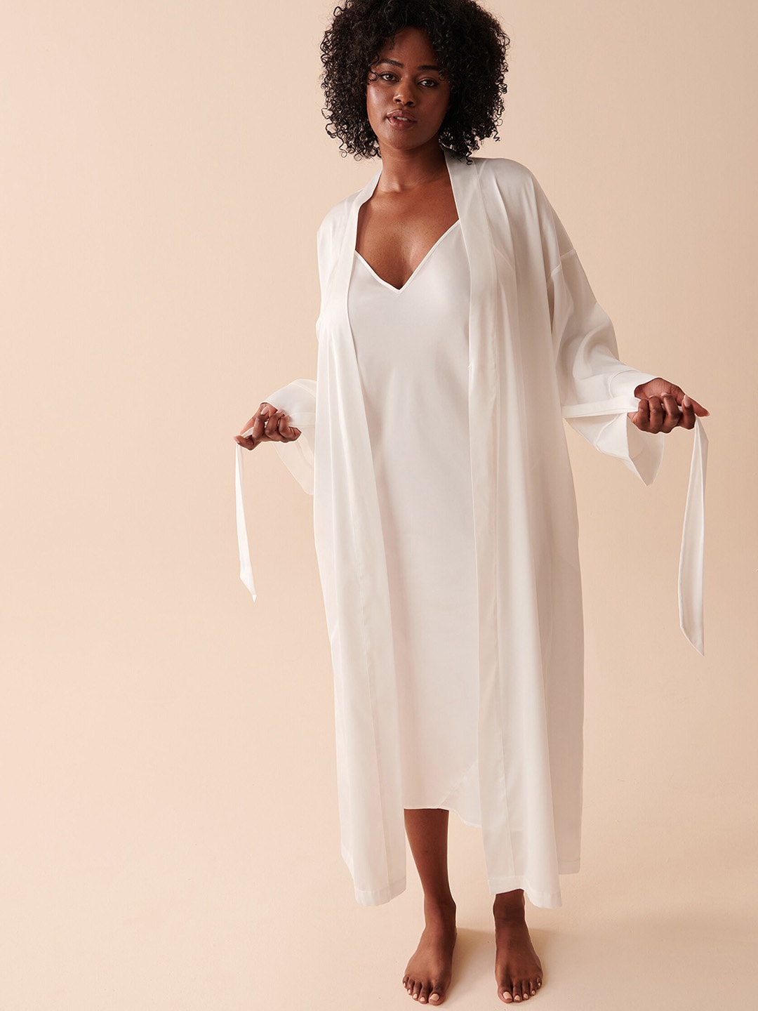 

La Vie en Rose Kimono Maxi Robe, White