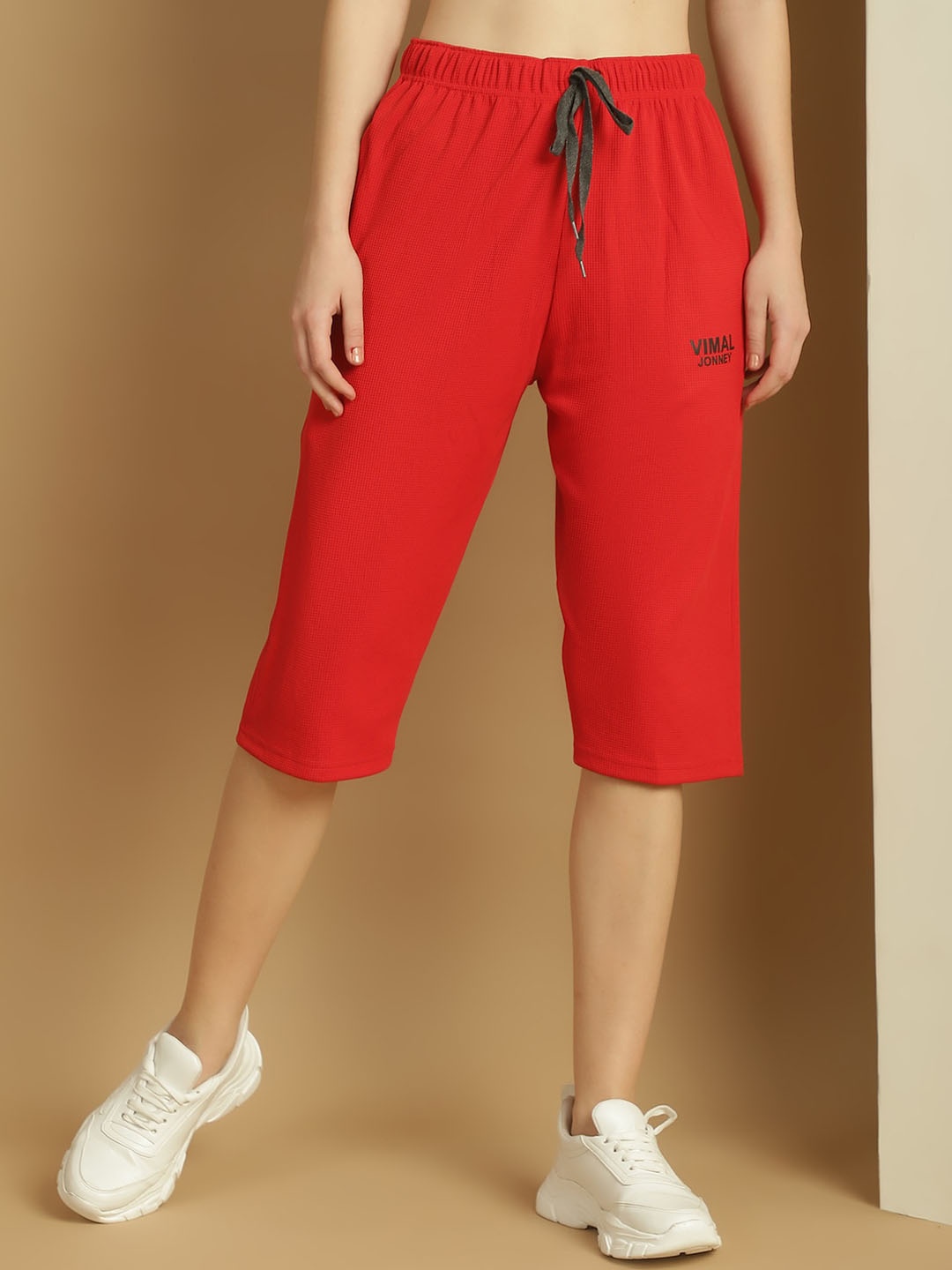 

MACK JONNEY Women High-Rise Capris, Red