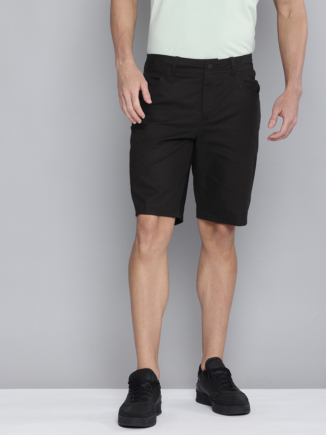 

Quechua By Decathlon Men Black Cotton Cargo Shorts