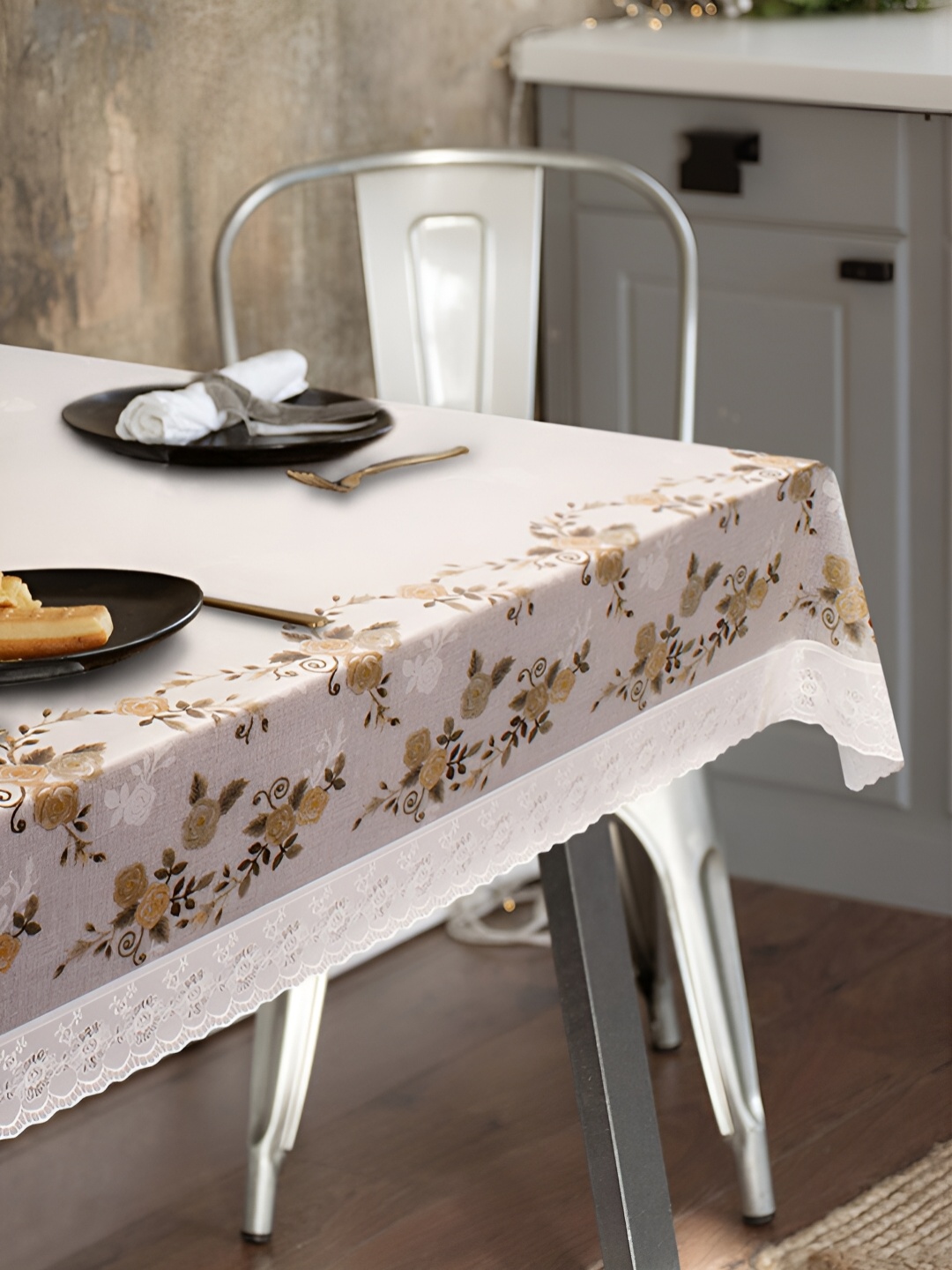 

Freelance Brown Floral Printed Waterproof 10-Seater Table Cover