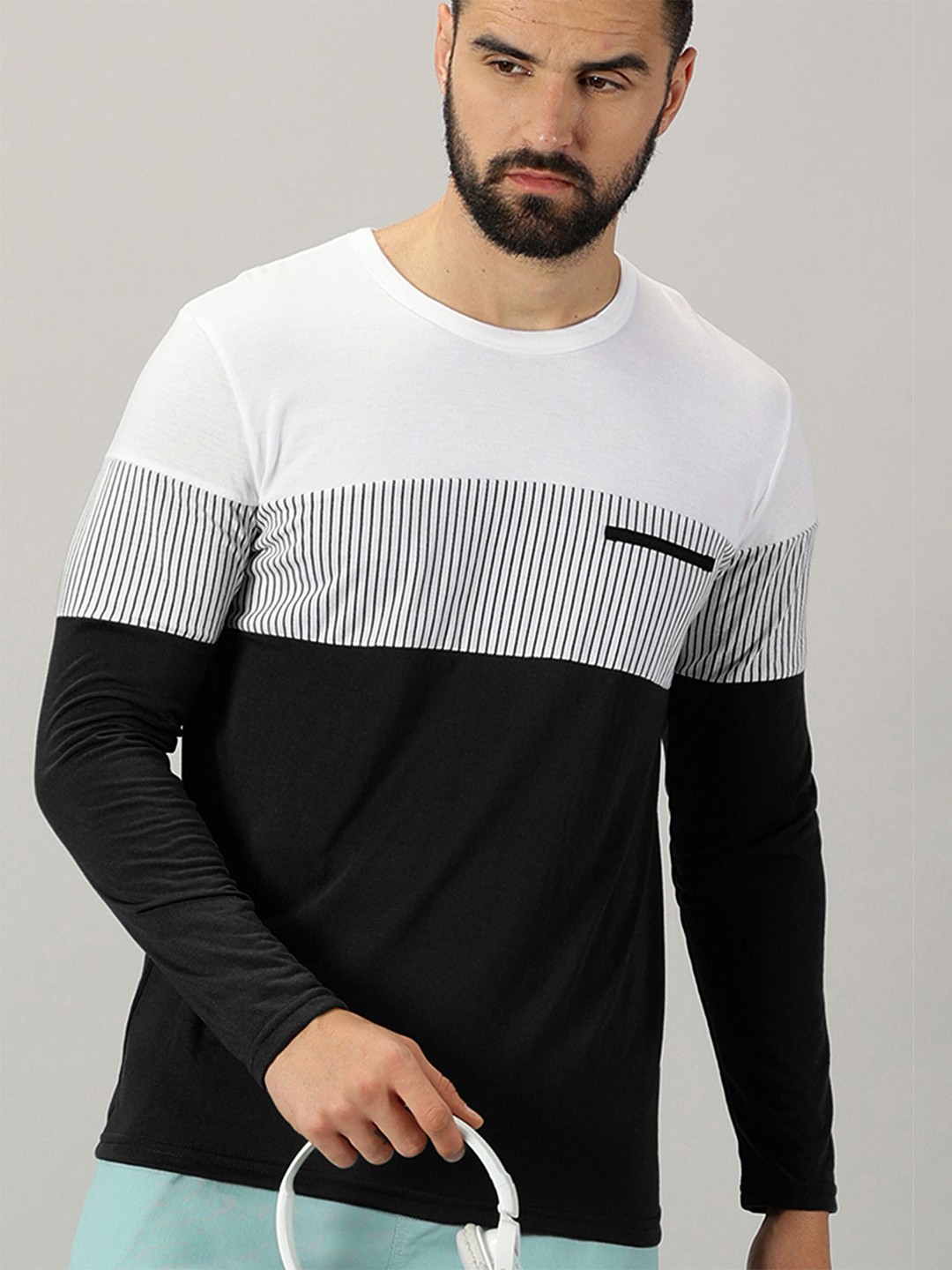 

AUSK Colourblocked Cotton T-shirt, Black