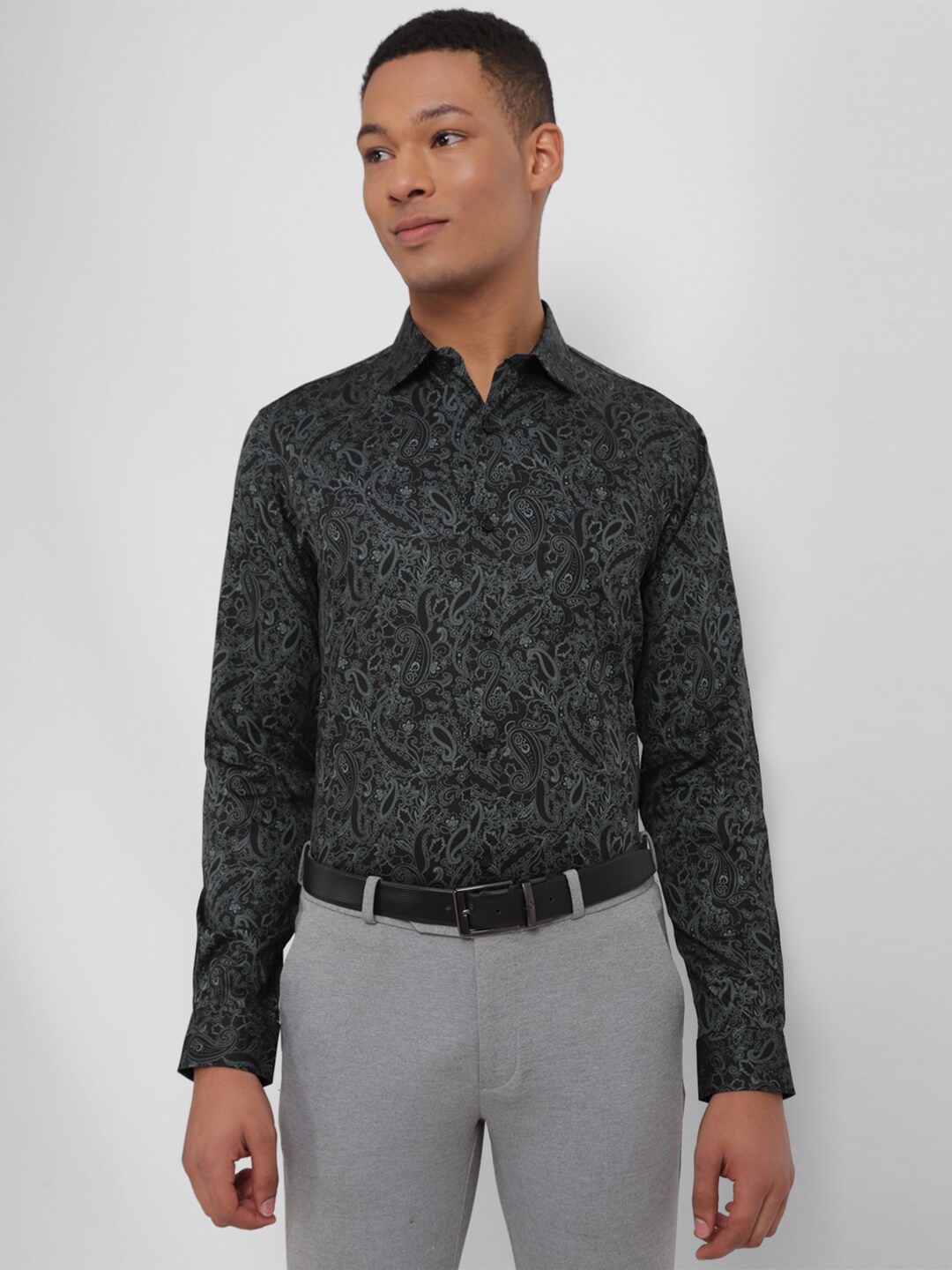 

Allen Solly Slim Fit Floral Printed Spread Collar Cotton Formal Shirt, Black