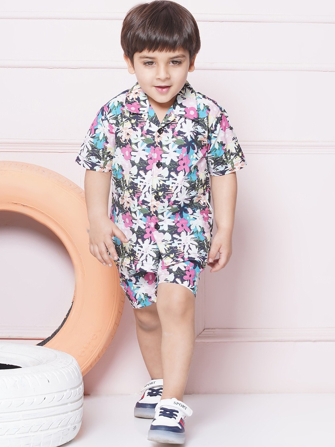 

Aj DEZInES Boys Printed Pure Cotton Clothing Set, Green