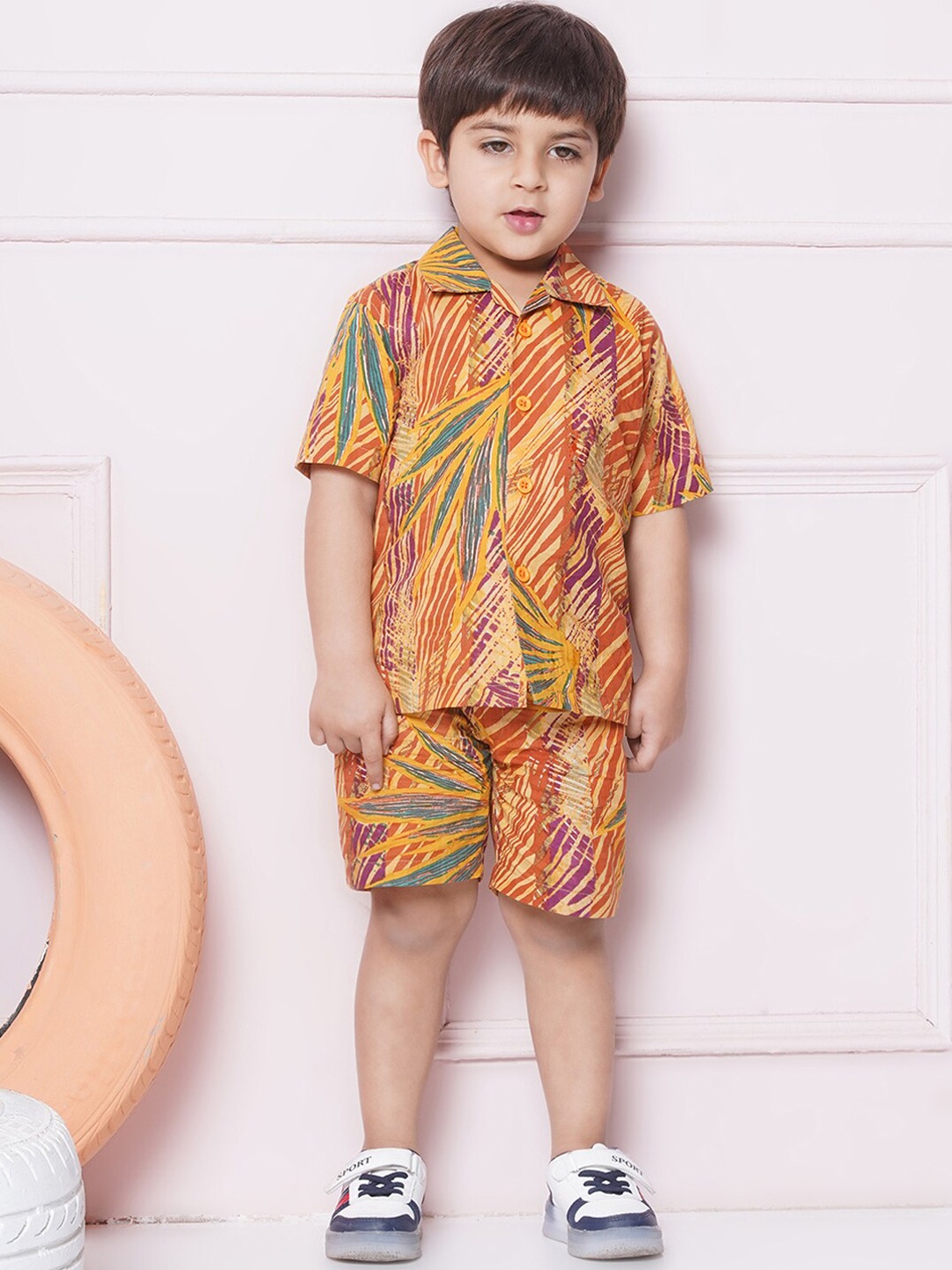 

Aj DEZInES Boys Printed Pure Cotton Clothing Set, Mustard