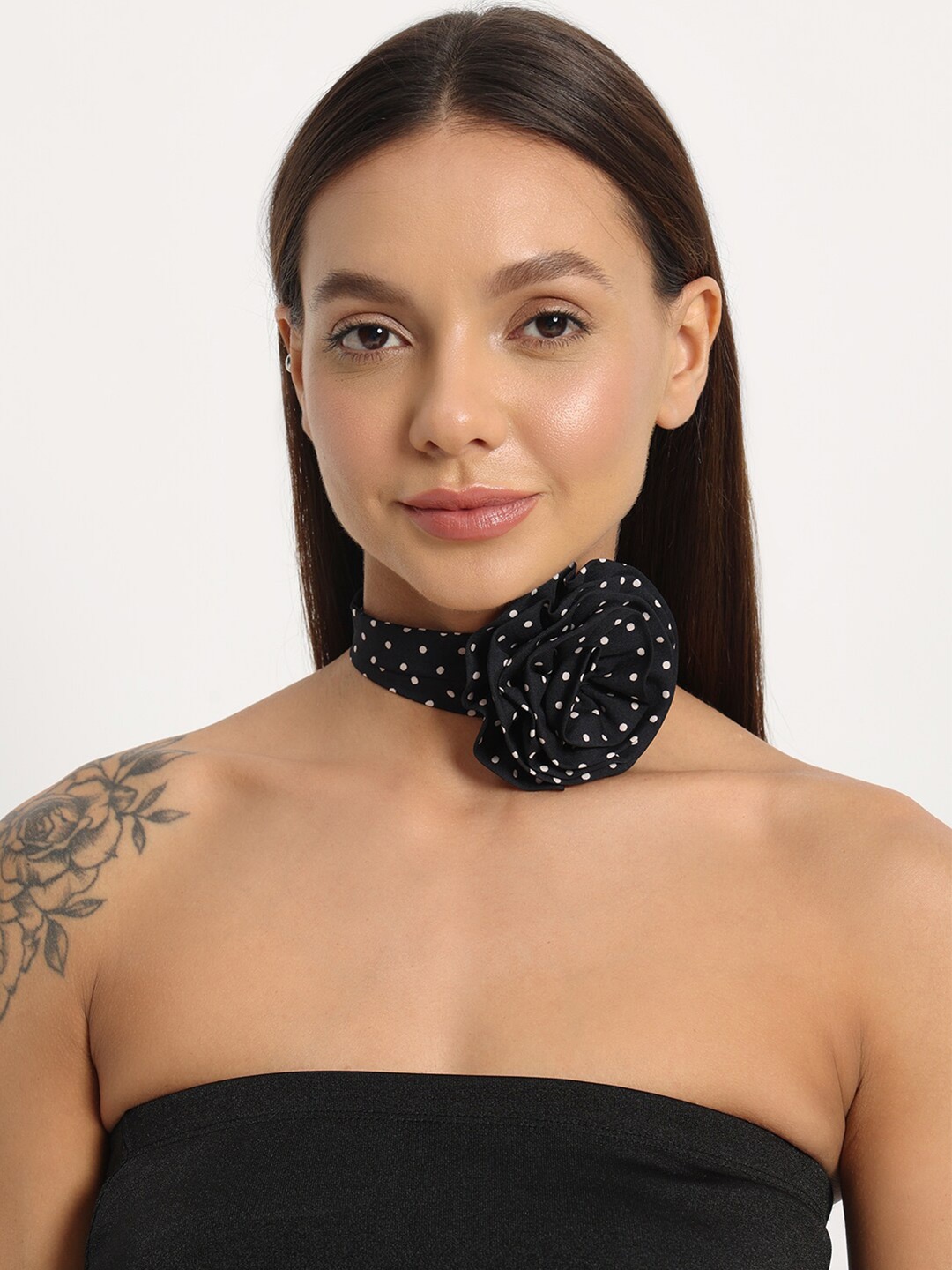 

DEPANO Choker Necklace, Black