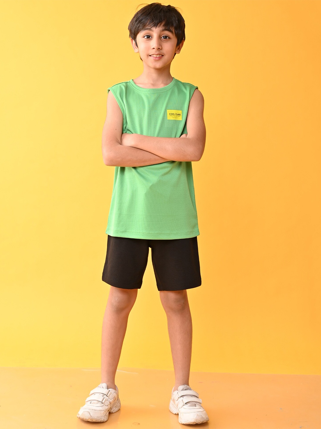 

Anthrilo Boys Printed T-shirt with Shorts, Green