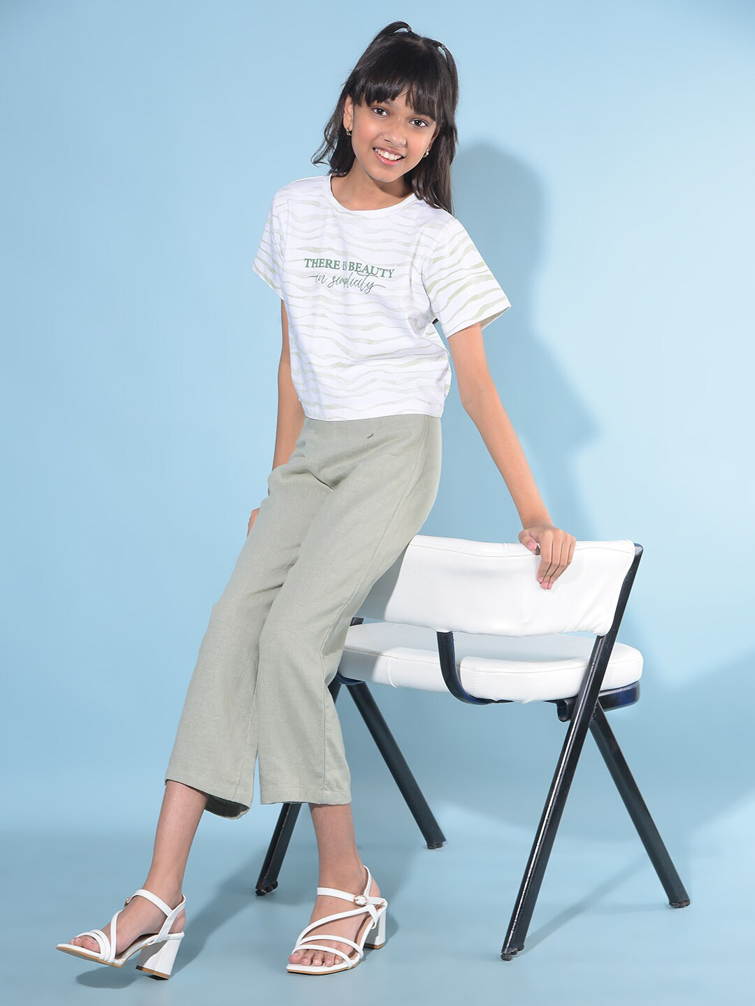 

Crimsoune Club Girls Typography Printed Slim Fit T-shirt, Green