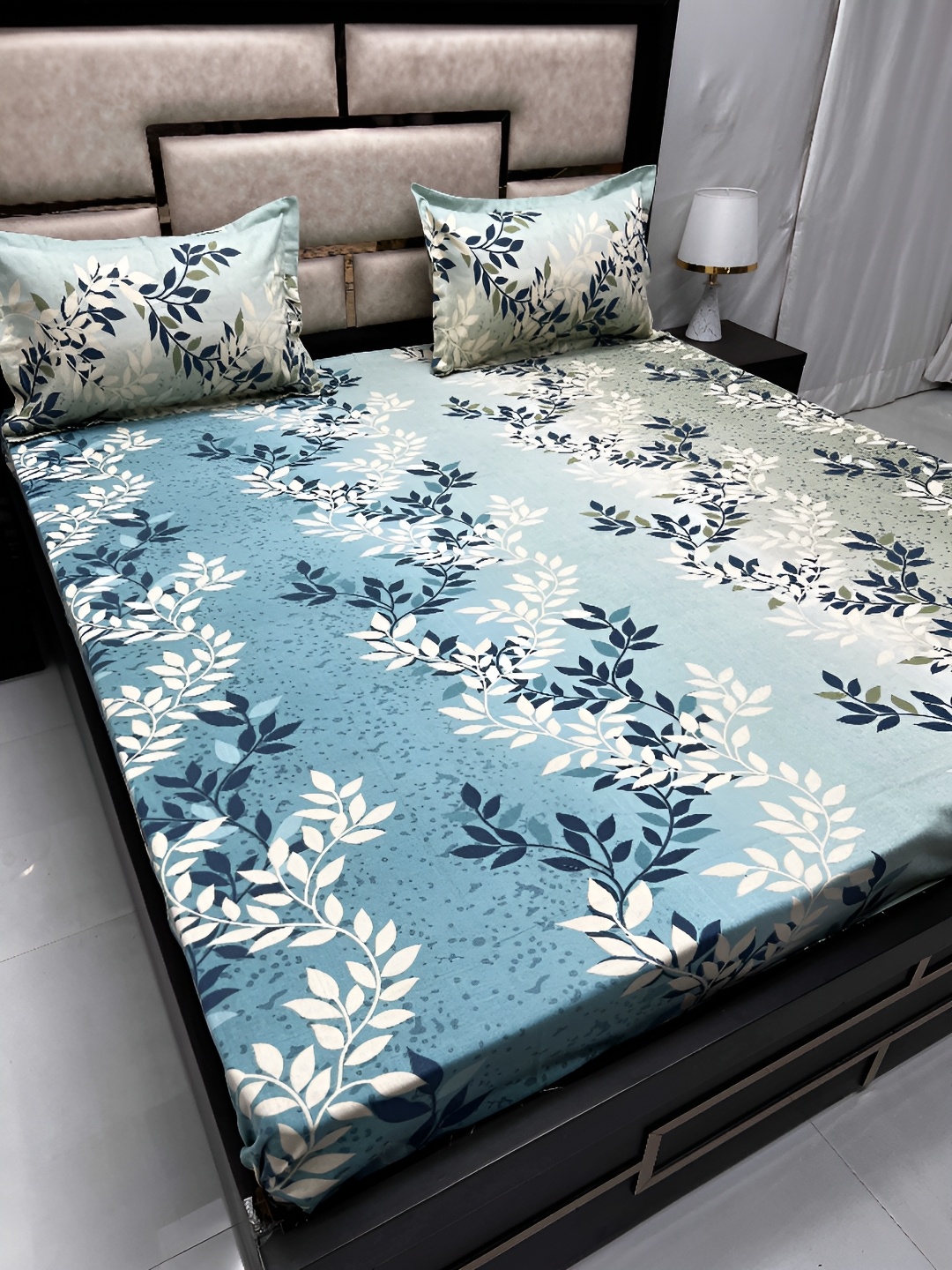 

Pure Decor Green & Blue Floral Queen Bedsheet with 2 Pillow Covers