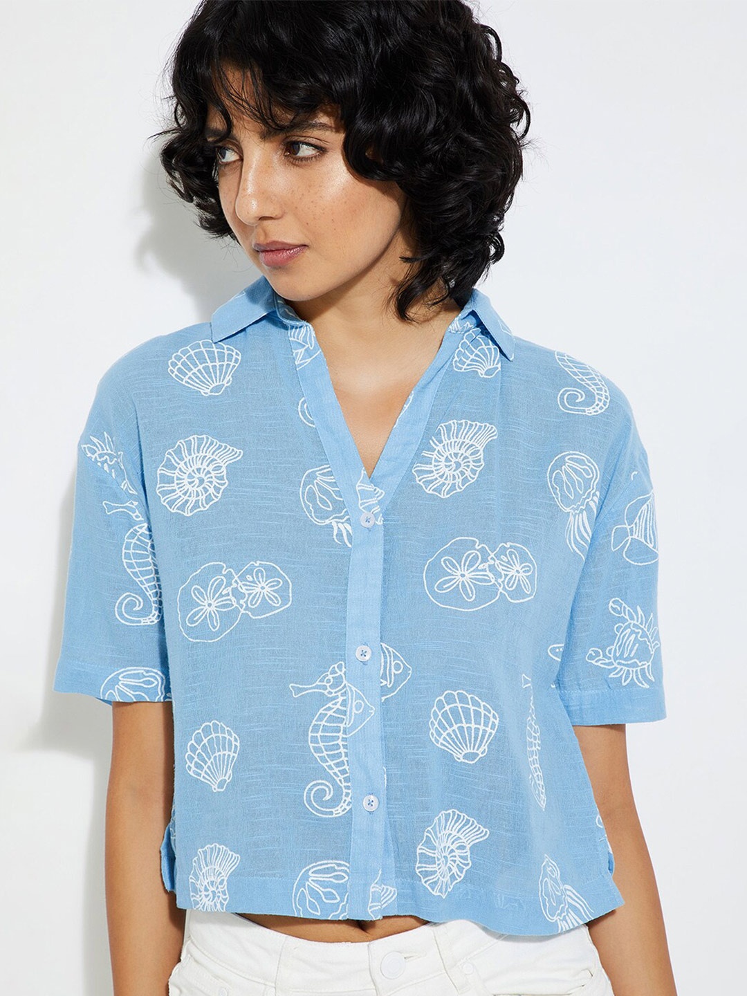 

max URB_N Women Printed Cropped Shirt, Blue